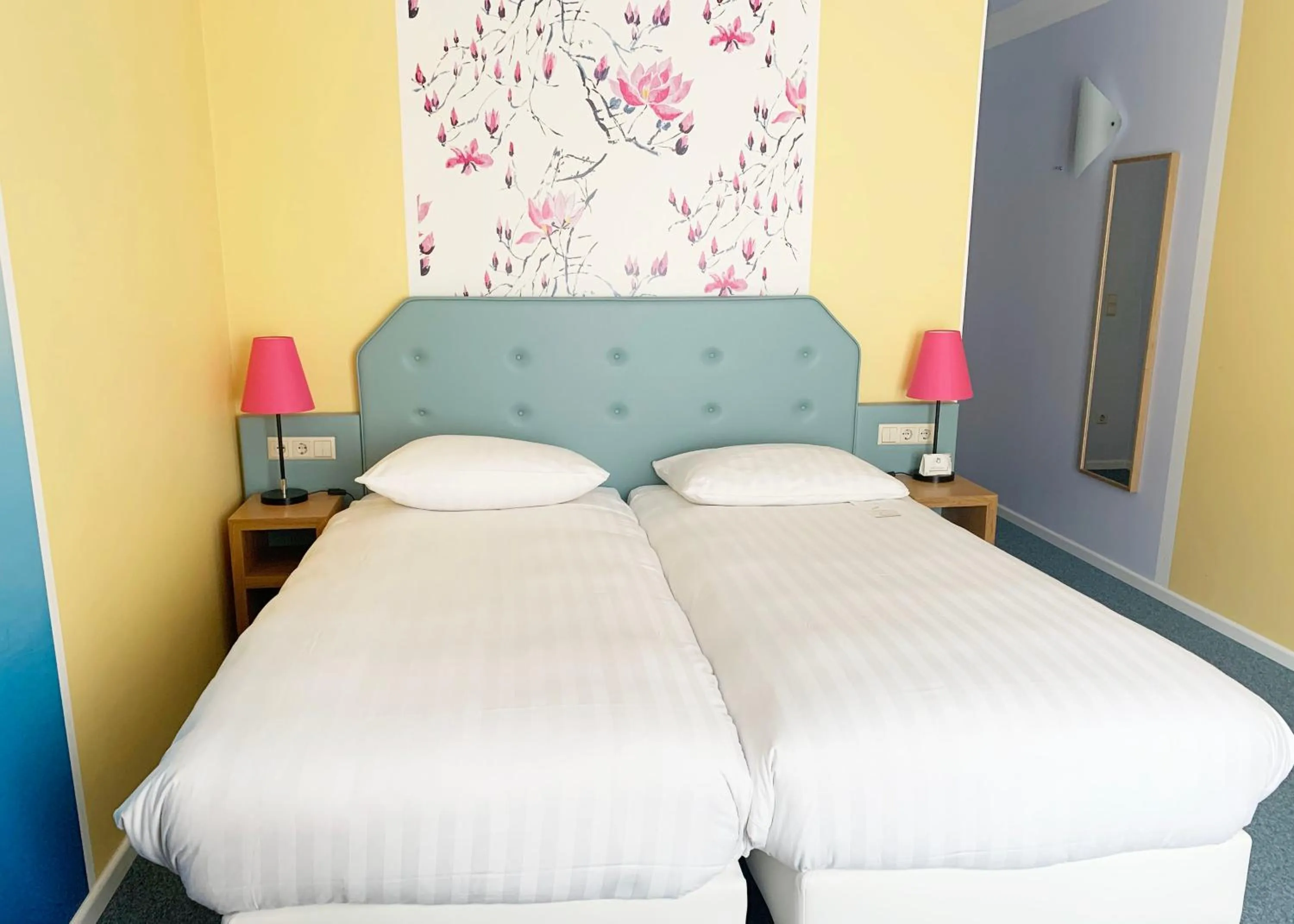 Photo of the whole room, Bed in Hotel Parc Plaza