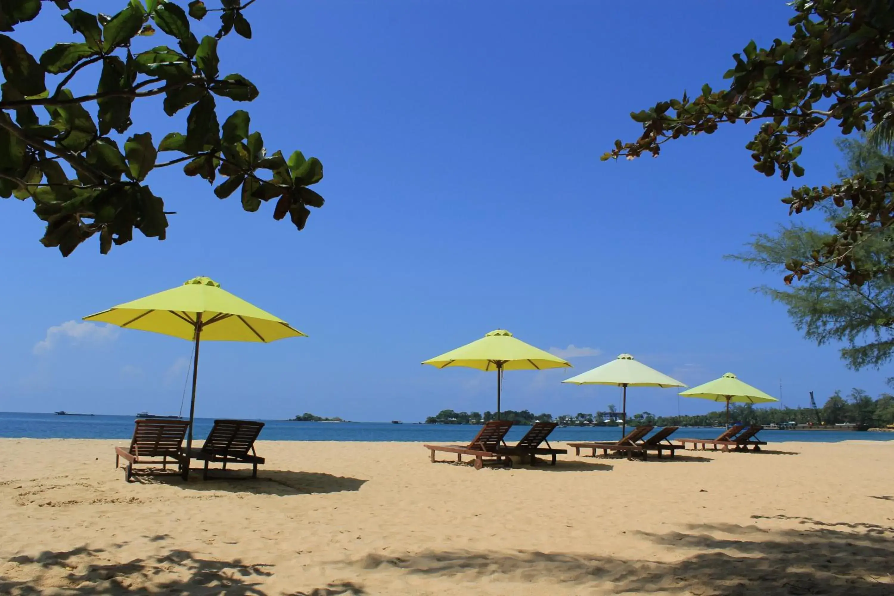 Garden, Beach in Vung Bau Resort