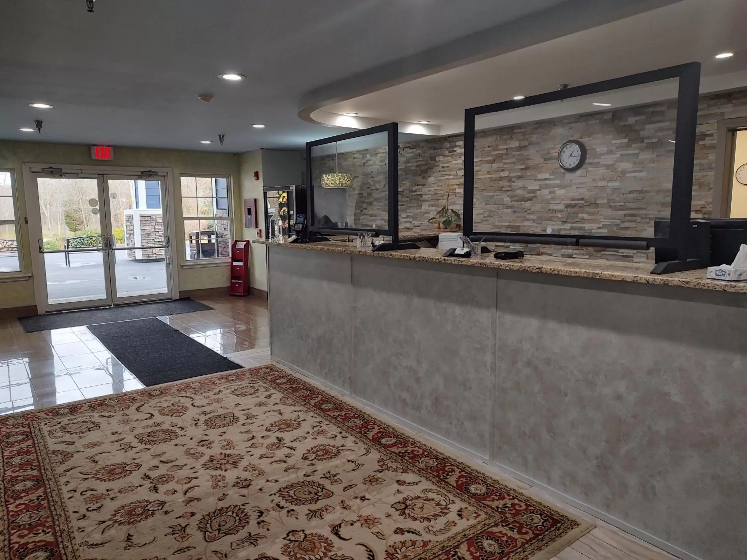 Lobby or reception, Lobby/Reception in Hilltop Inn & Suites - North Stonington