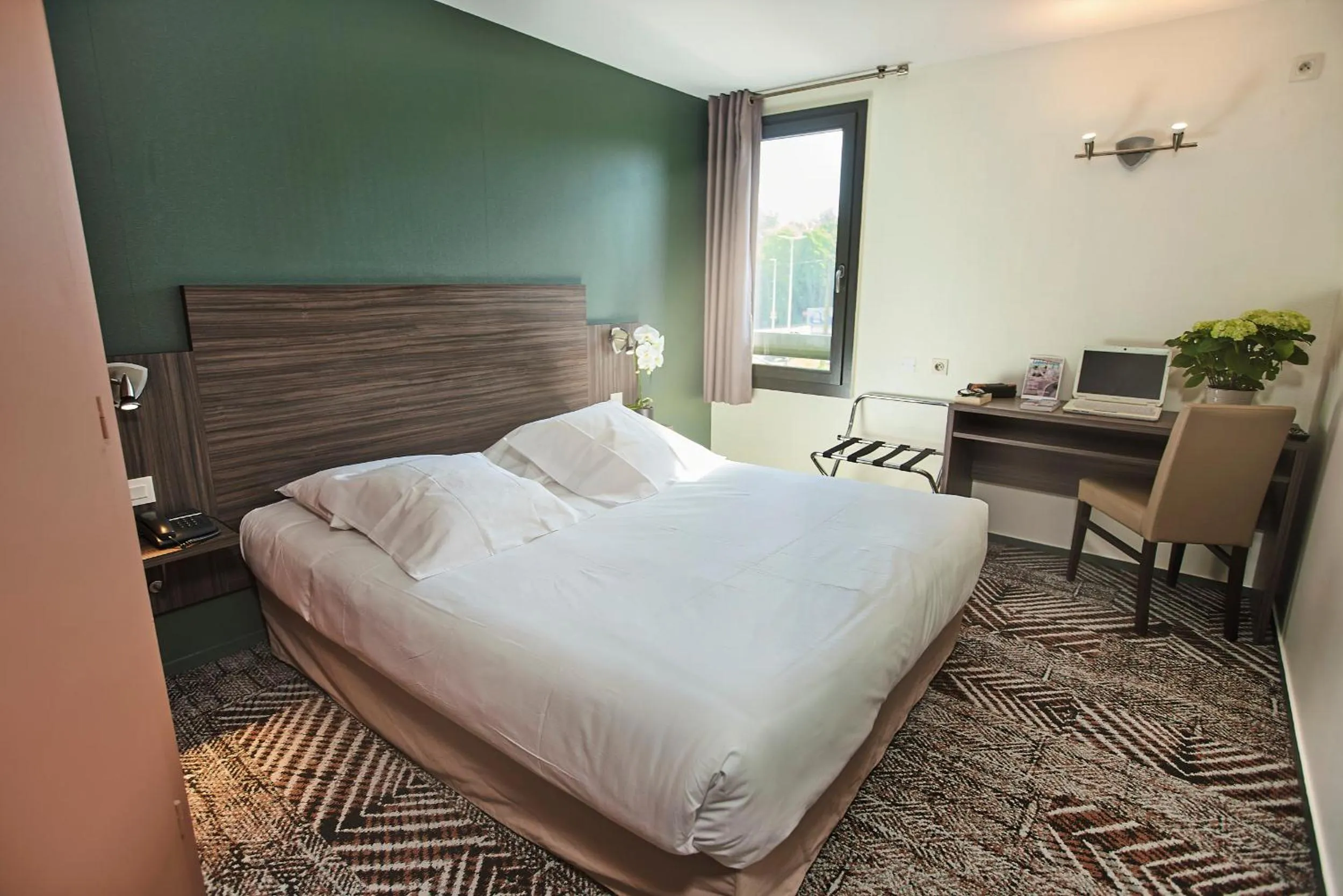 Photo of the whole room, Bed in Hotel Loreak