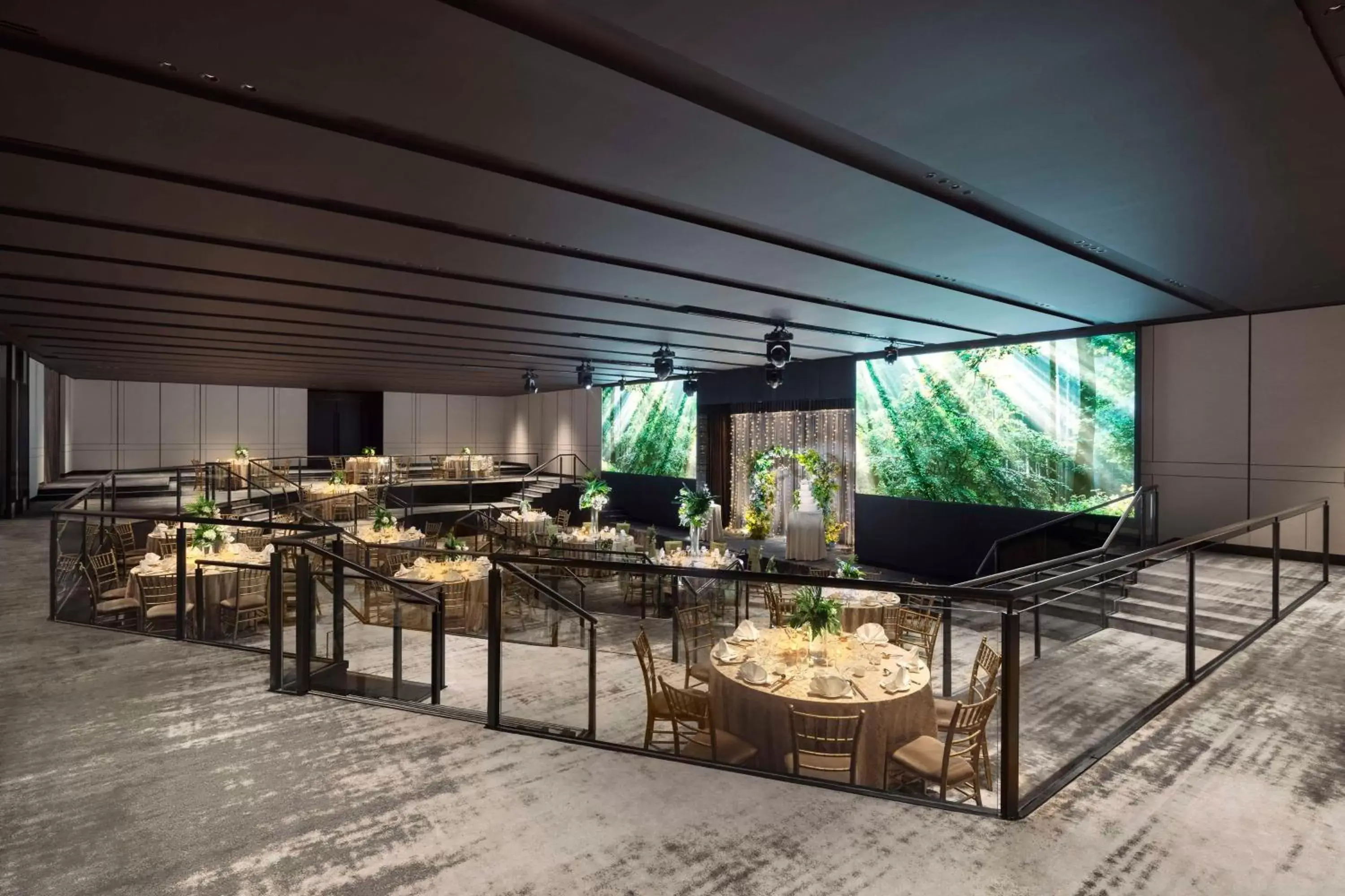 Meeting/conference room, Restaurant/Places to Eat in Hilton Singapore Orchard