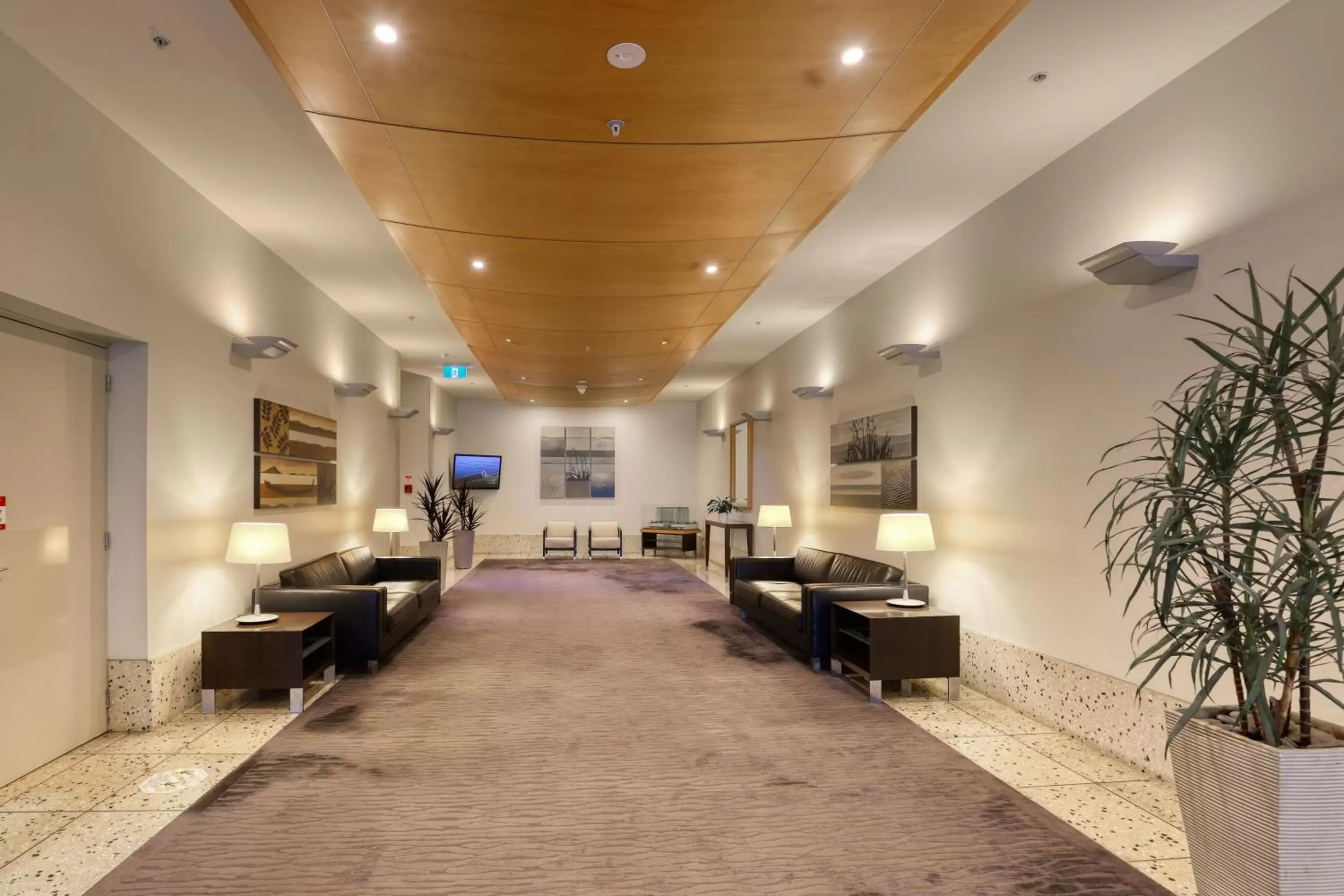 Lobby or reception in Ramada Suites by Wyndham Nautilus Orewa