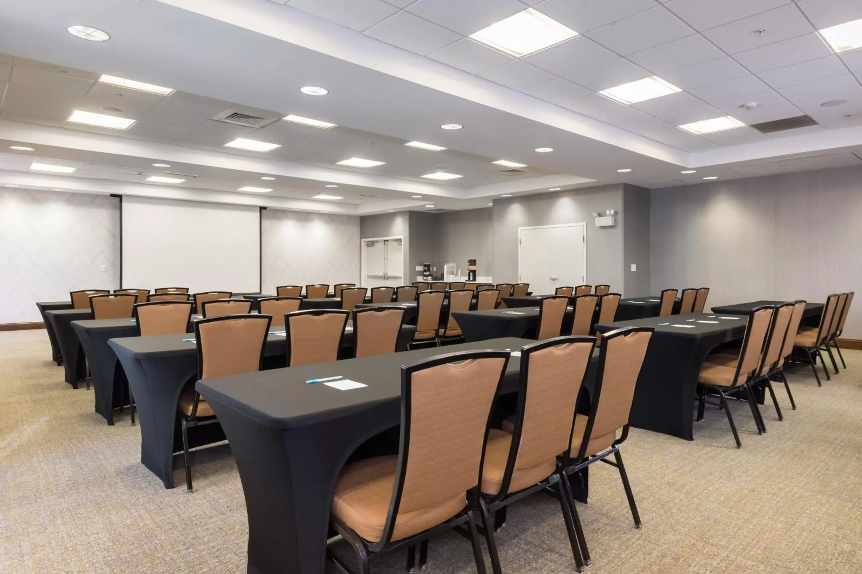 Meeting/conference room in SpringHill Suites by Marriott Charlotte Ballantyne