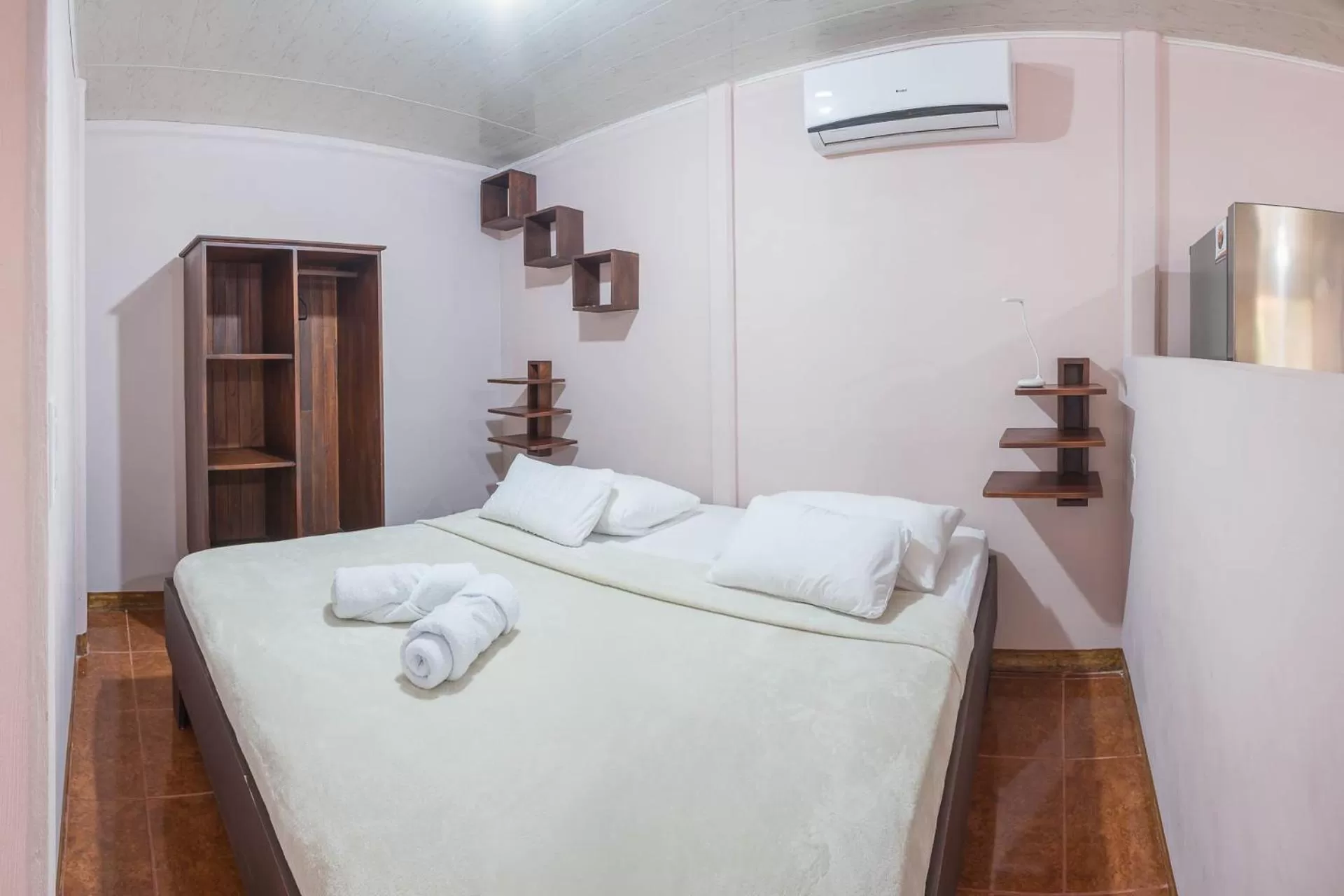 Property building, Bed in Cabañas del Rio