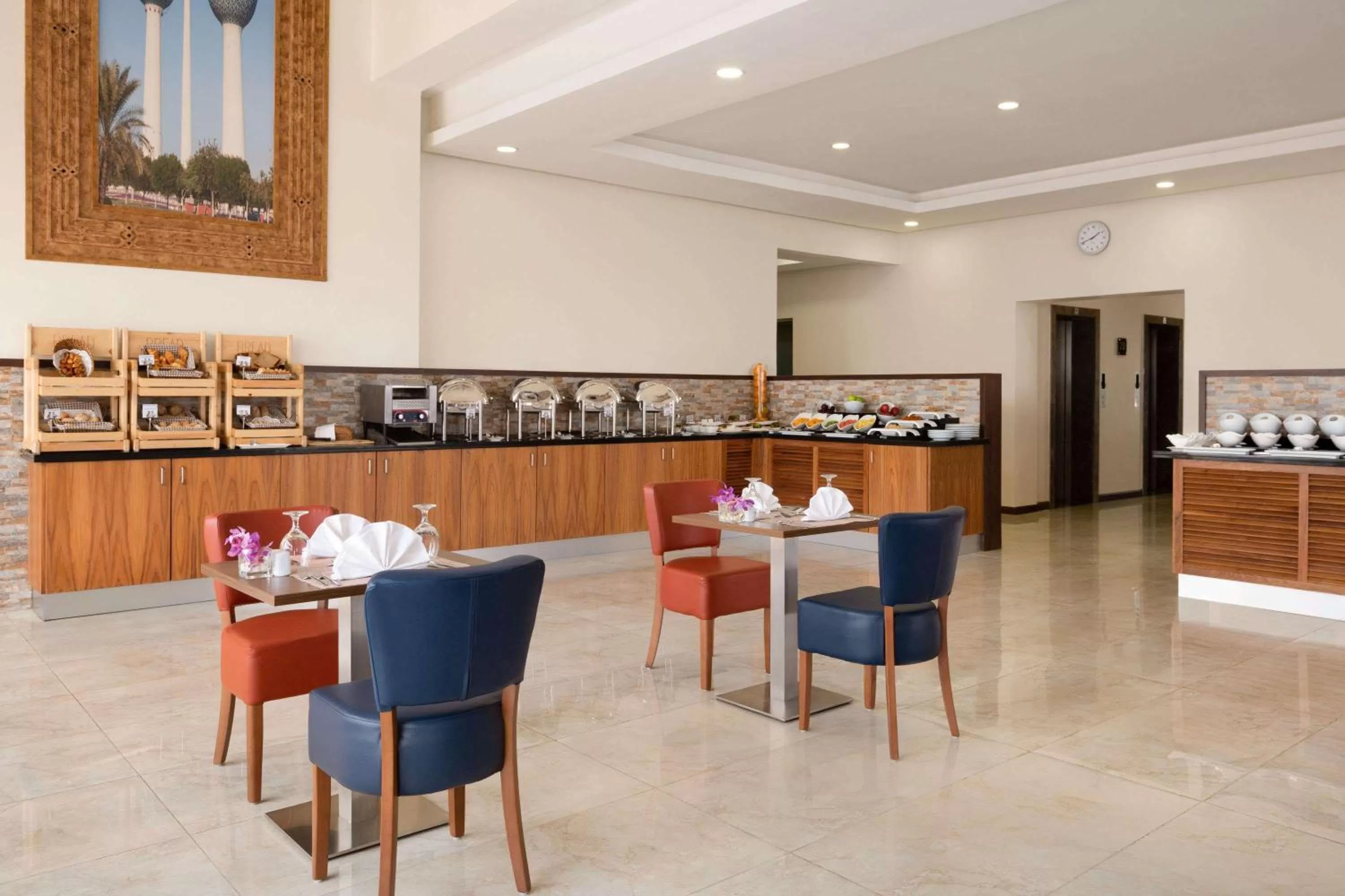 Restaurant/places to eat in Ramada Encore by Wyndham Kuwait Downtown