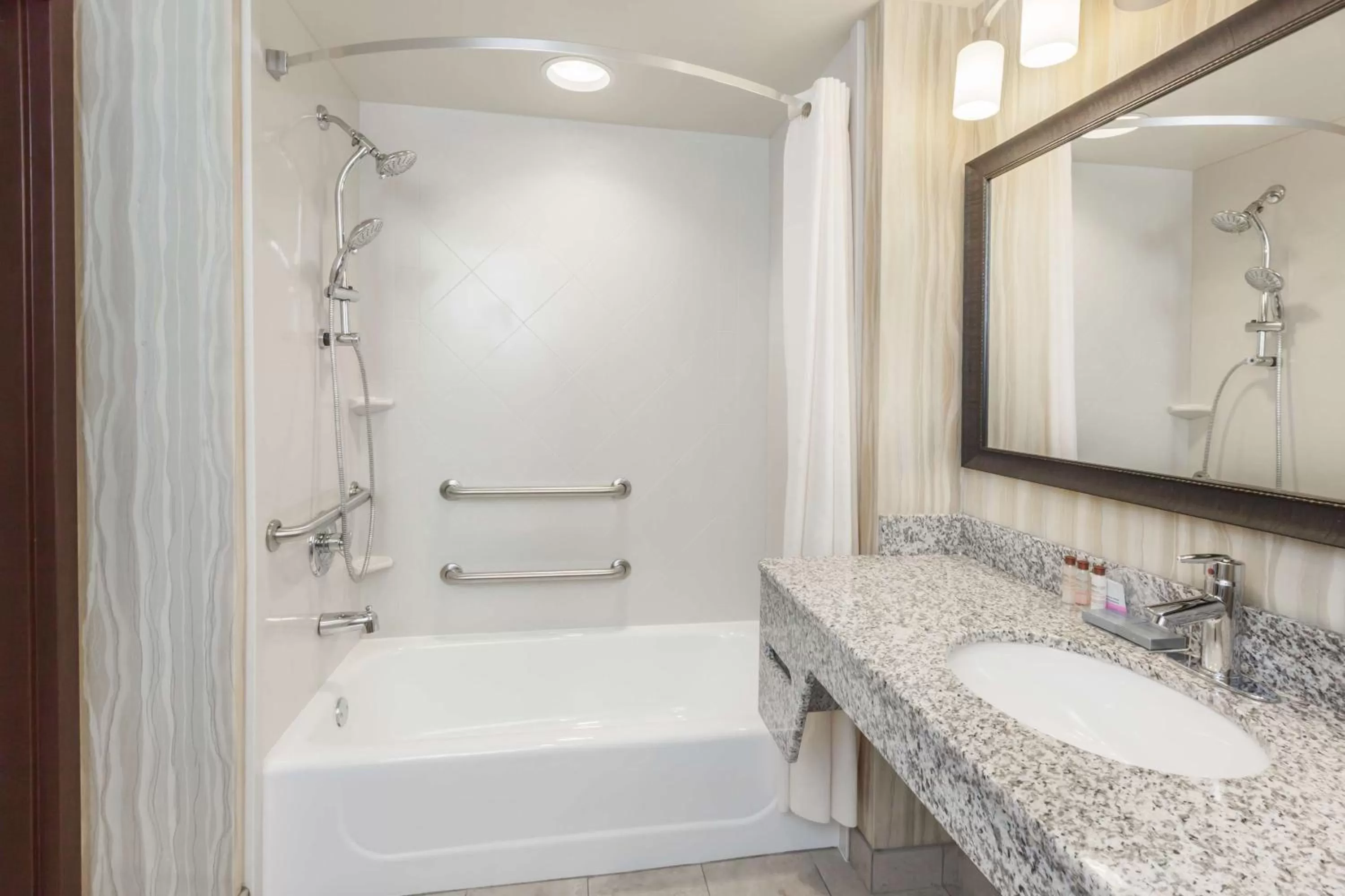 King Studio Suite - Mobility Access/Non-Smoking in Wingate by Wyndham Tulsa