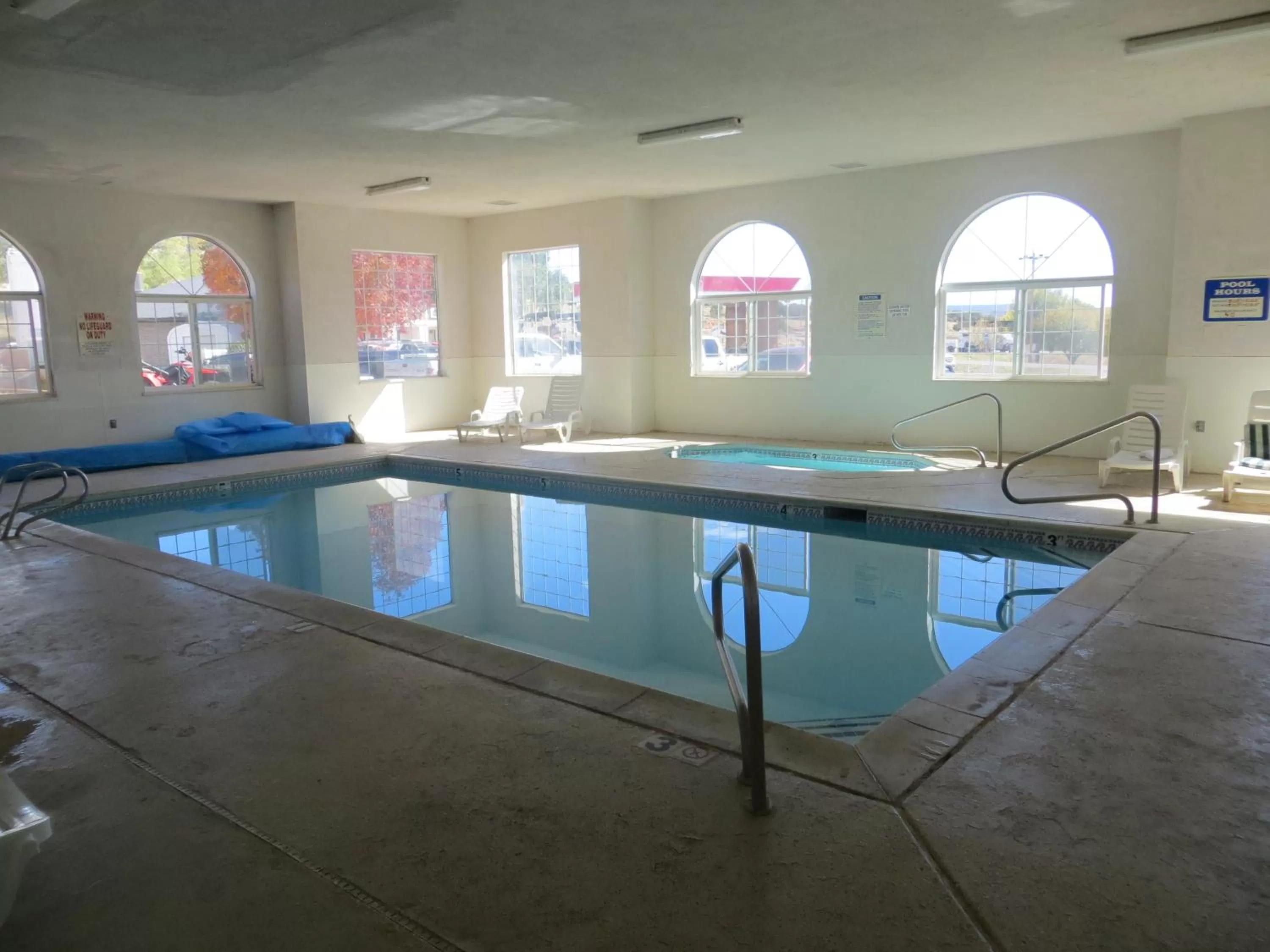 Swimming pool in Days Inn by Wyndham Capitol Reef