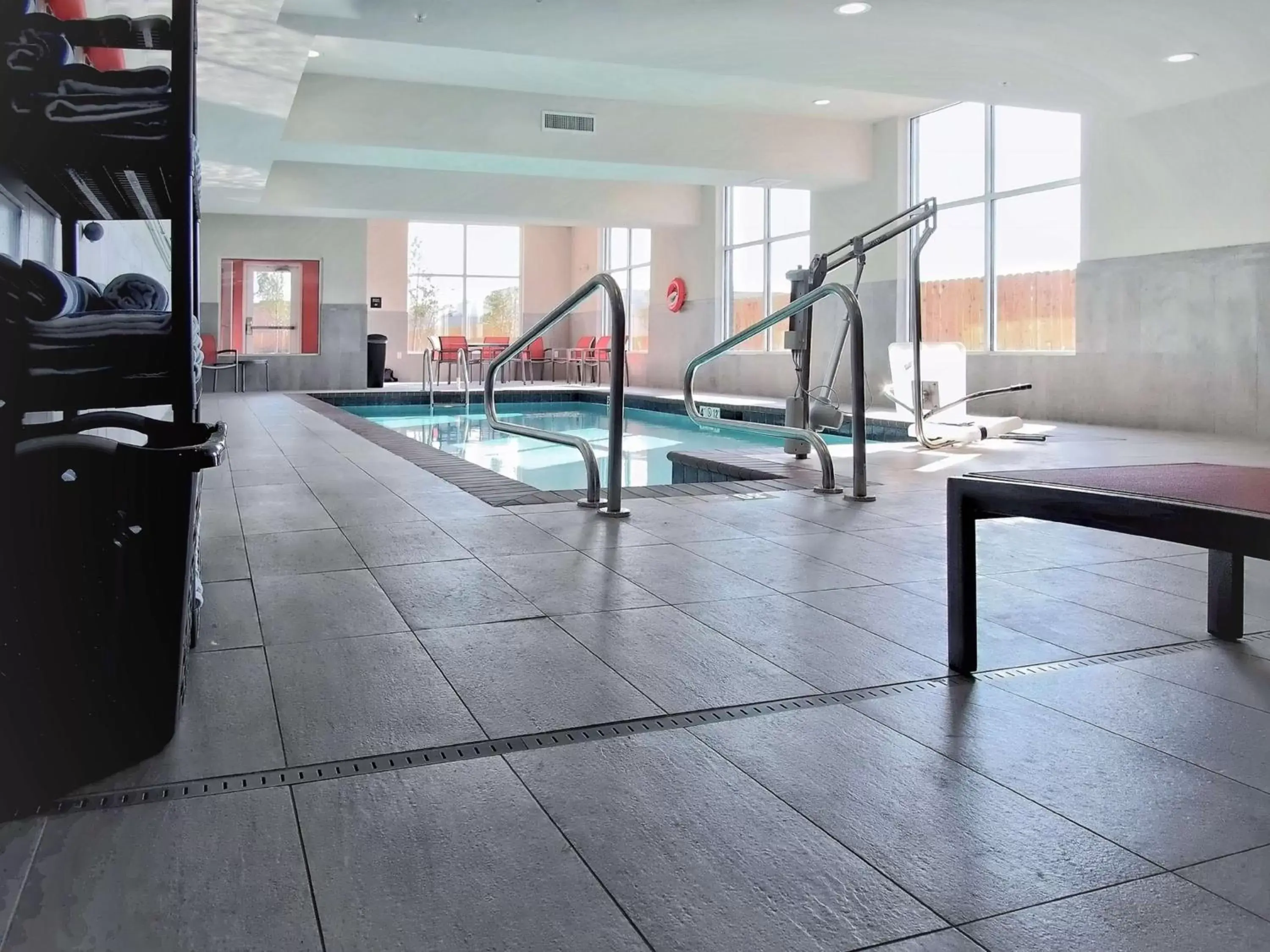 Pool view, Swimming Pool in Hampton Inn & Suites-Moore