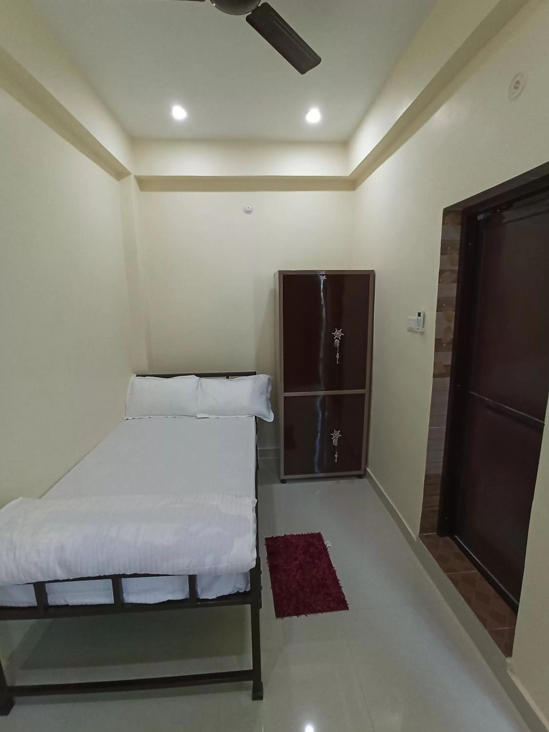 View (from property/room), Bed in Hotel Saraswati Palace