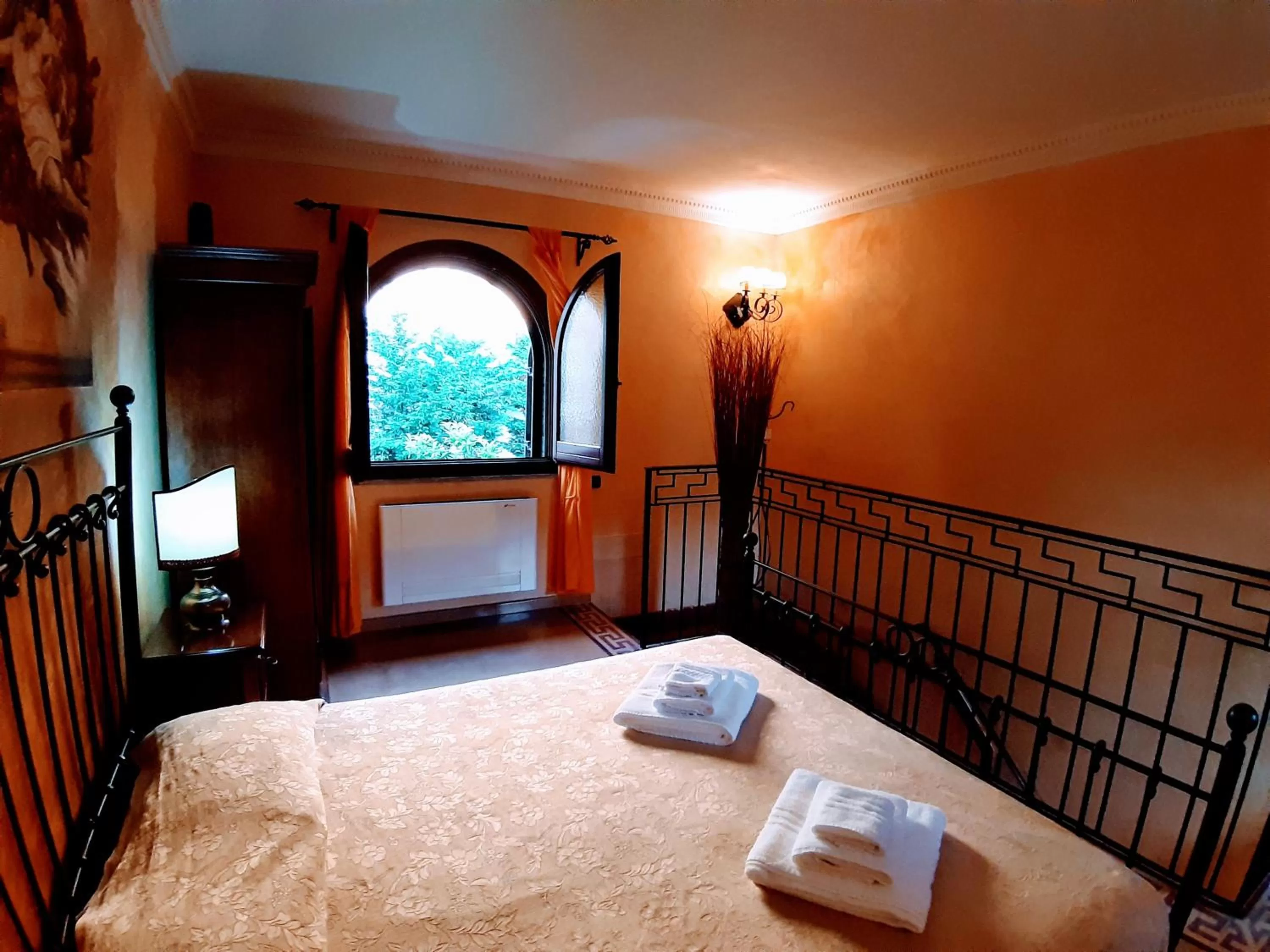 Bed in Hotel Villa Antica Tropea