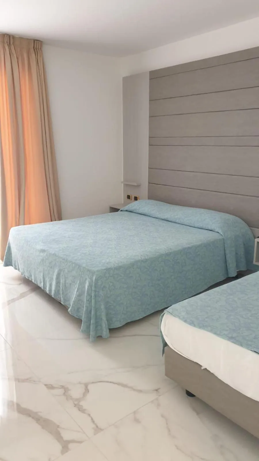 Bed in Columbus Dependance