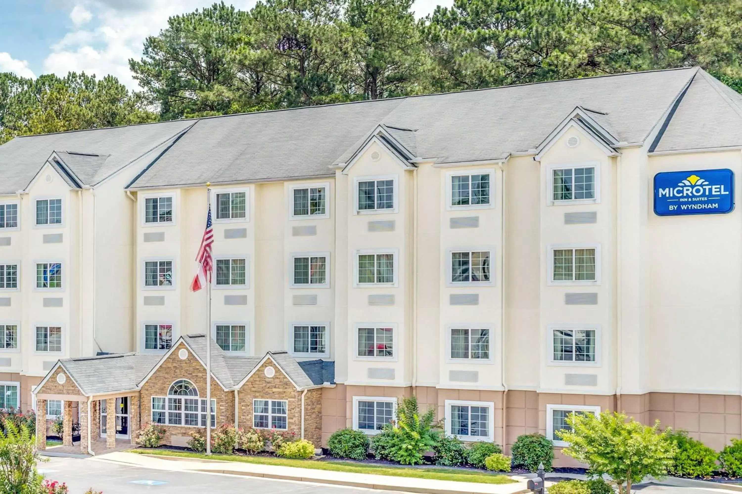 Property building in Microtel Inn & Suites by Wyndham Bremen Property building in Microtel Inn & Suites by Wyndham Bremen