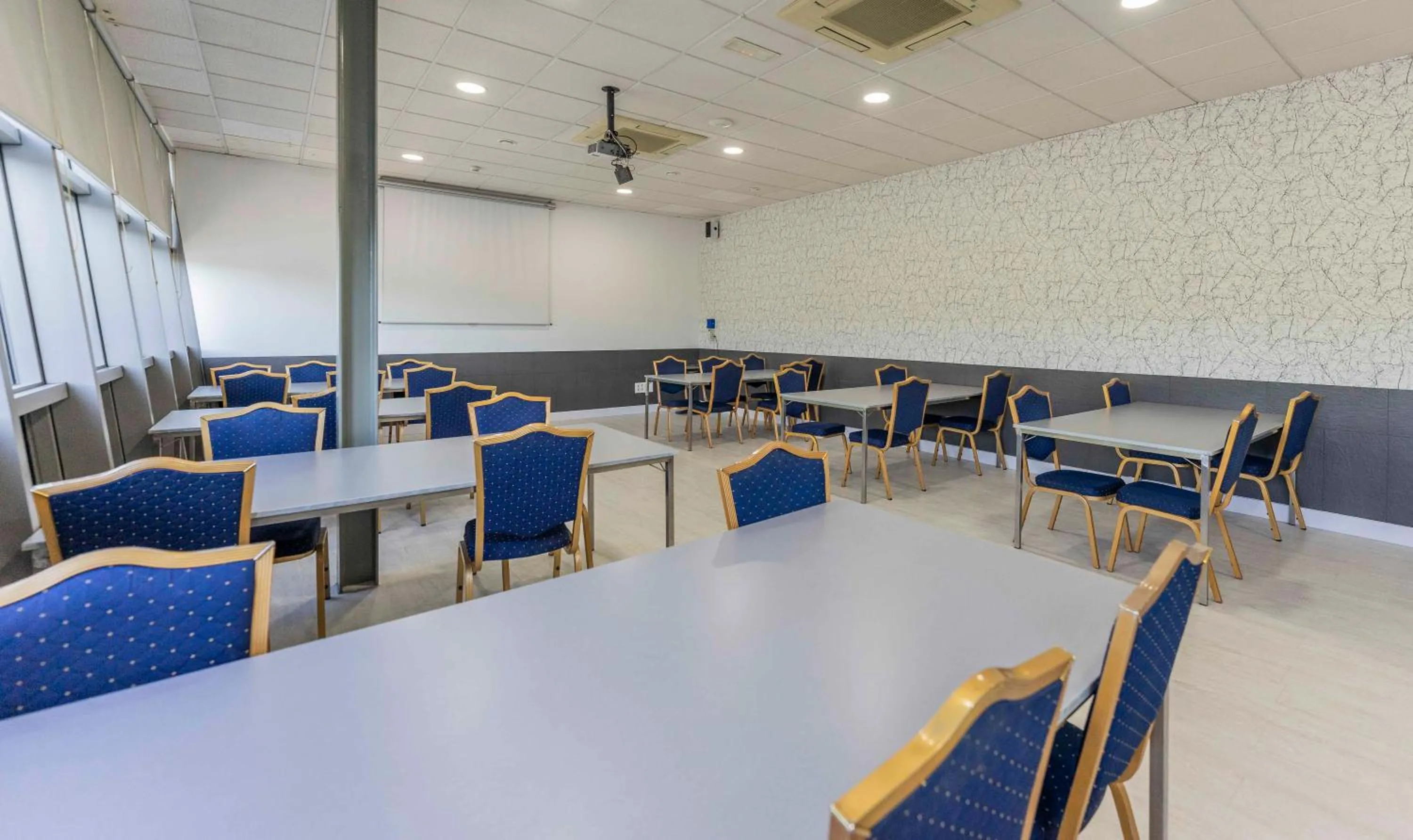 Meeting/conference room in Checkin Camino de Granada