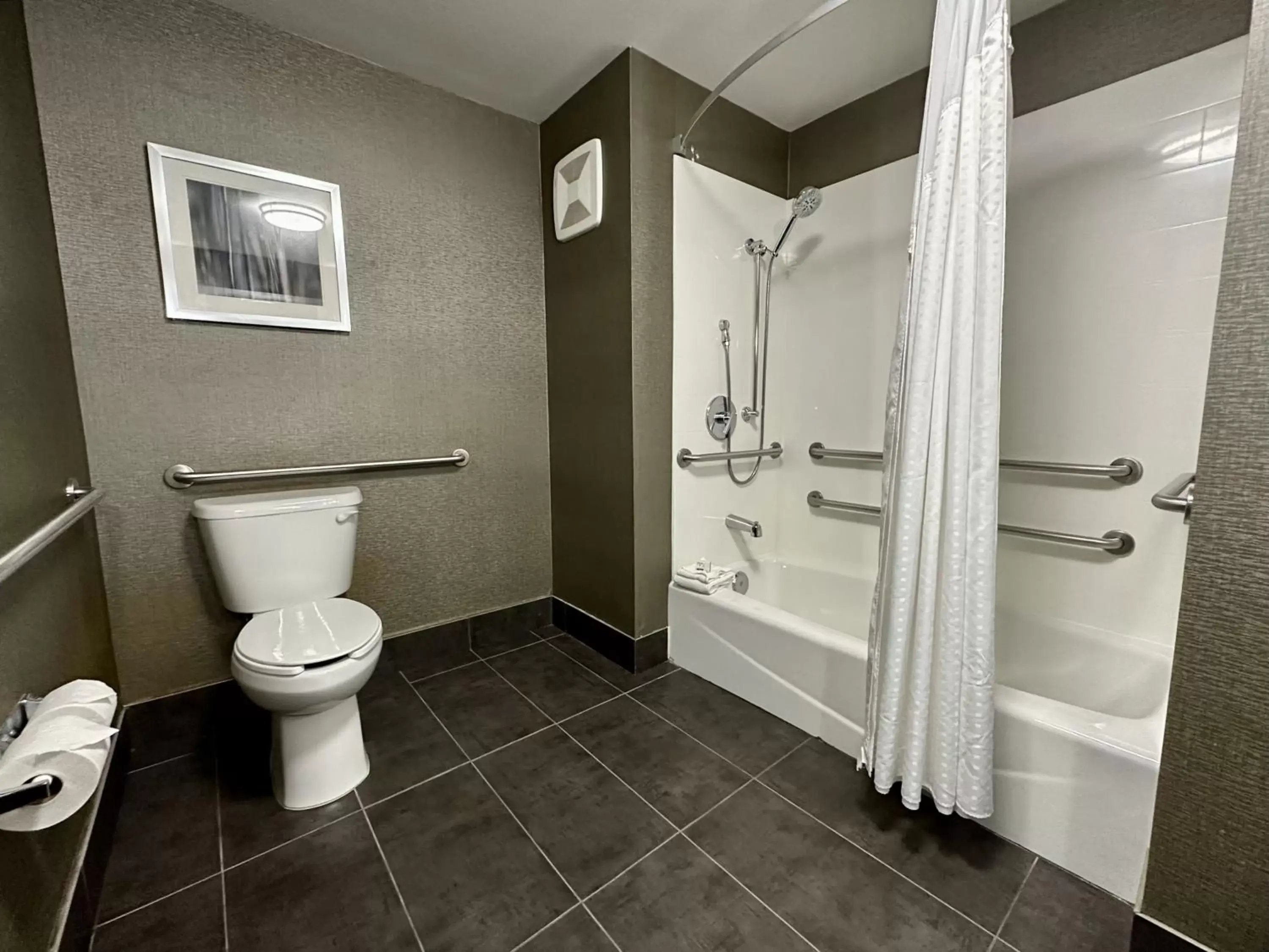 Photo of the whole room, Bathroom in Holiday Inn Carlsbad/San Diego, an IHG Hotel