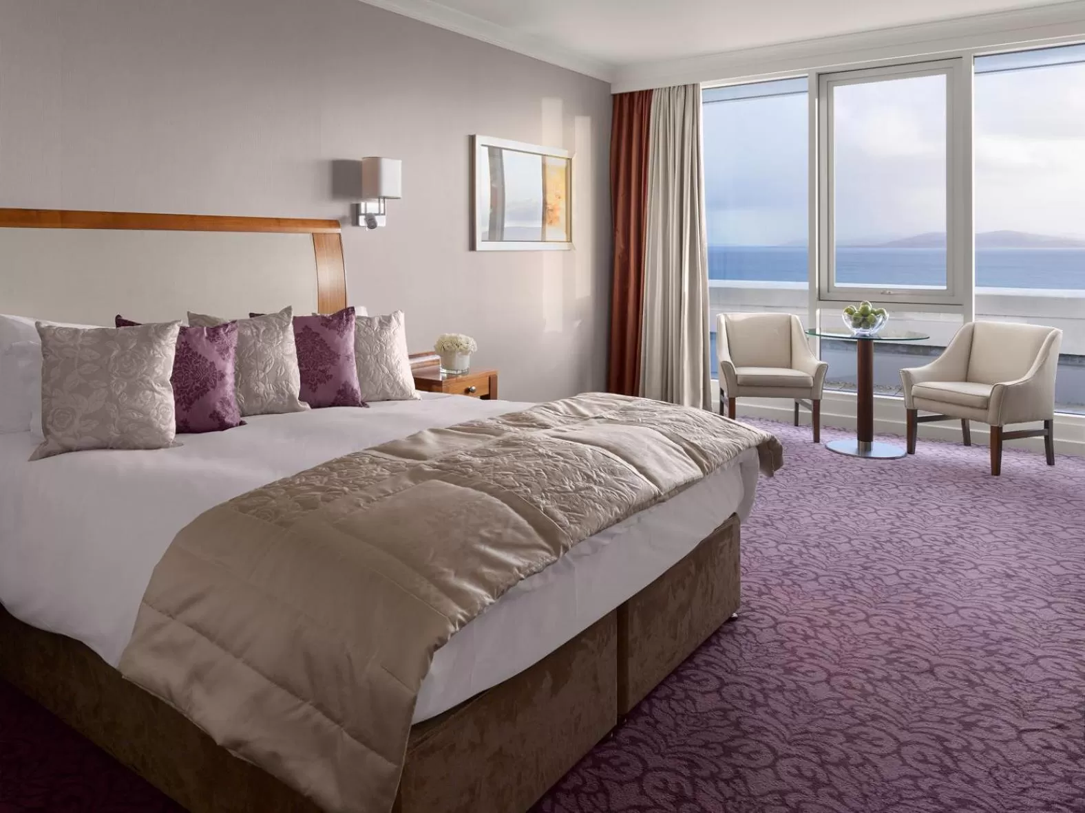 Executive King Room with Sea View in Salthill Hotel