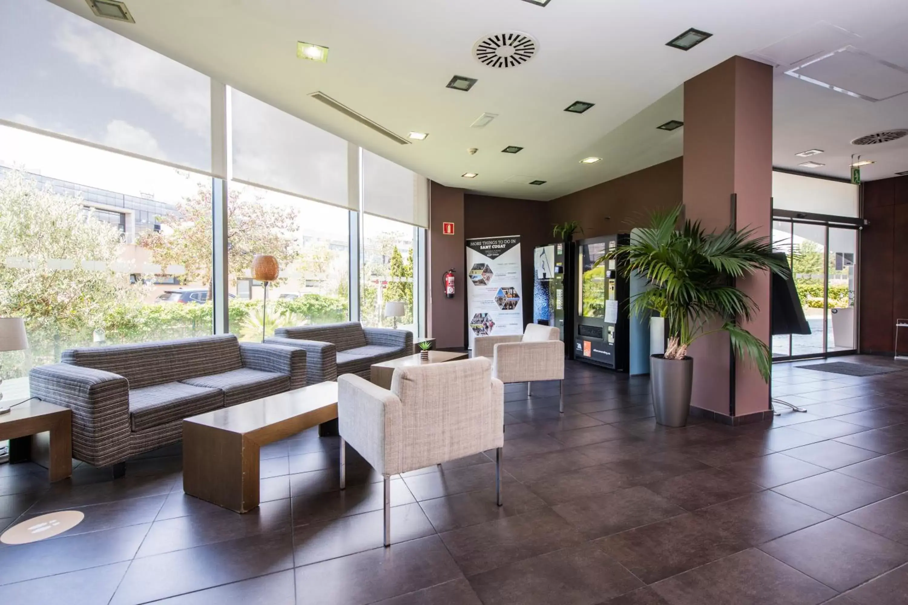 Lobby or reception in Holiday Inn Express Sant Cugat by IHG Lobby or reception in Holiday Inn Express Sant Cugat by IHG
