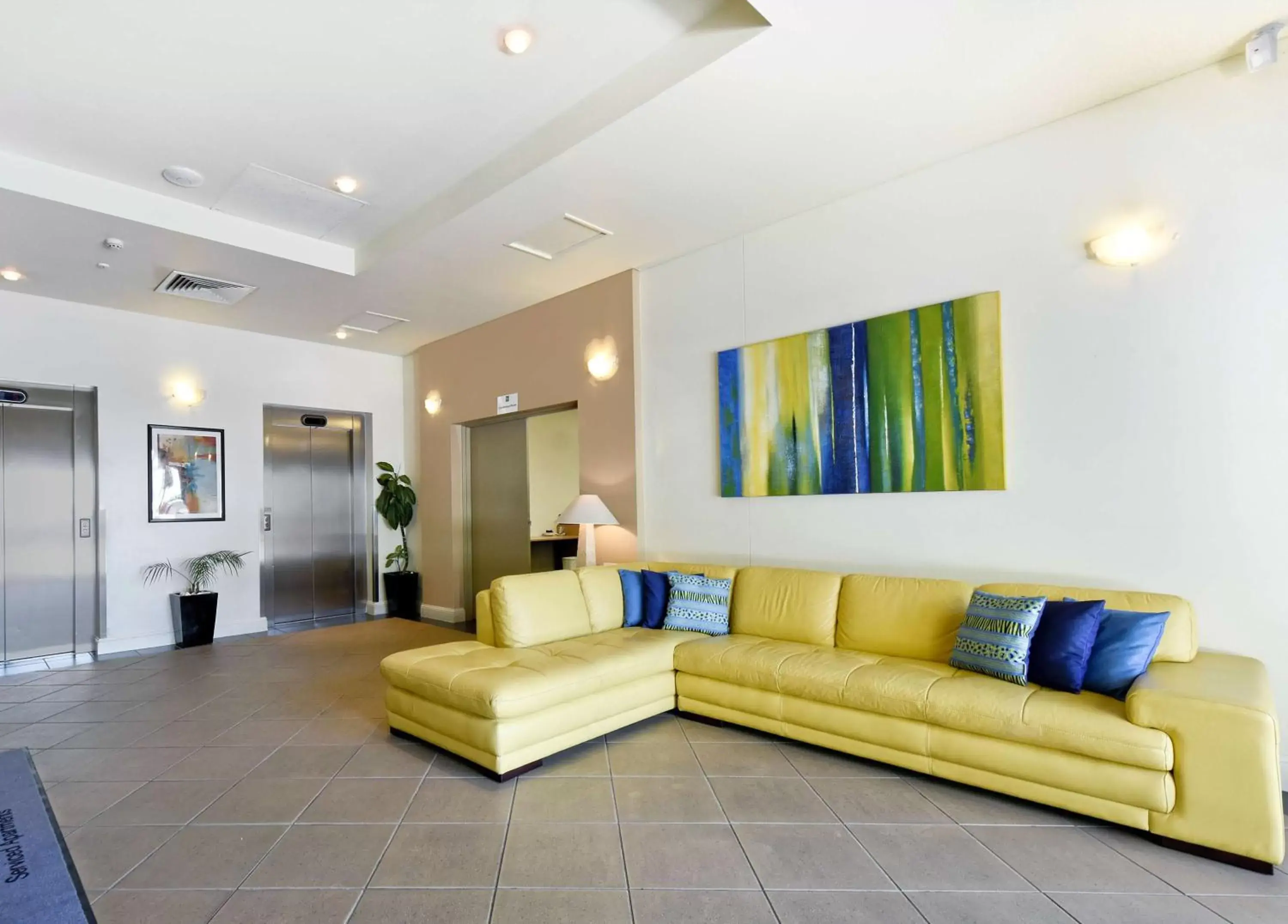 Lobby or reception, Seating Area in Metro Advance Apartments & Hotel