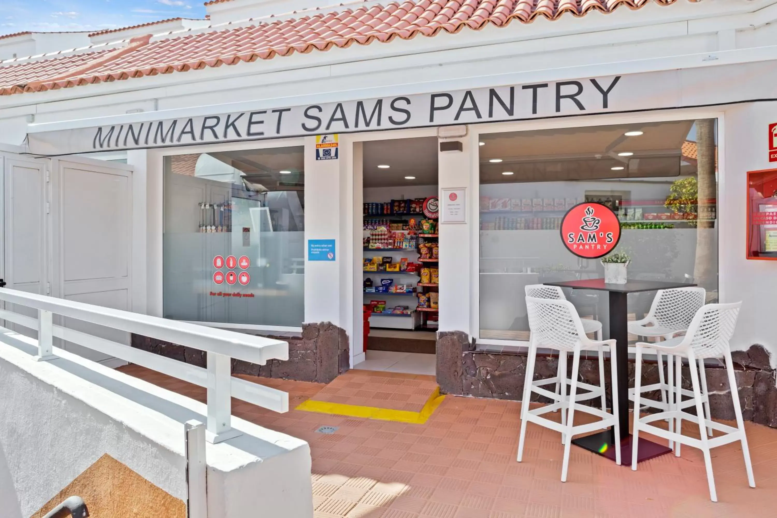Supermarket/grocery shop in Wyndham Residences Golf del Sur