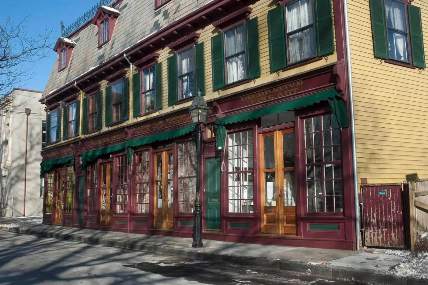 Property Building in Hamilton Village Inn