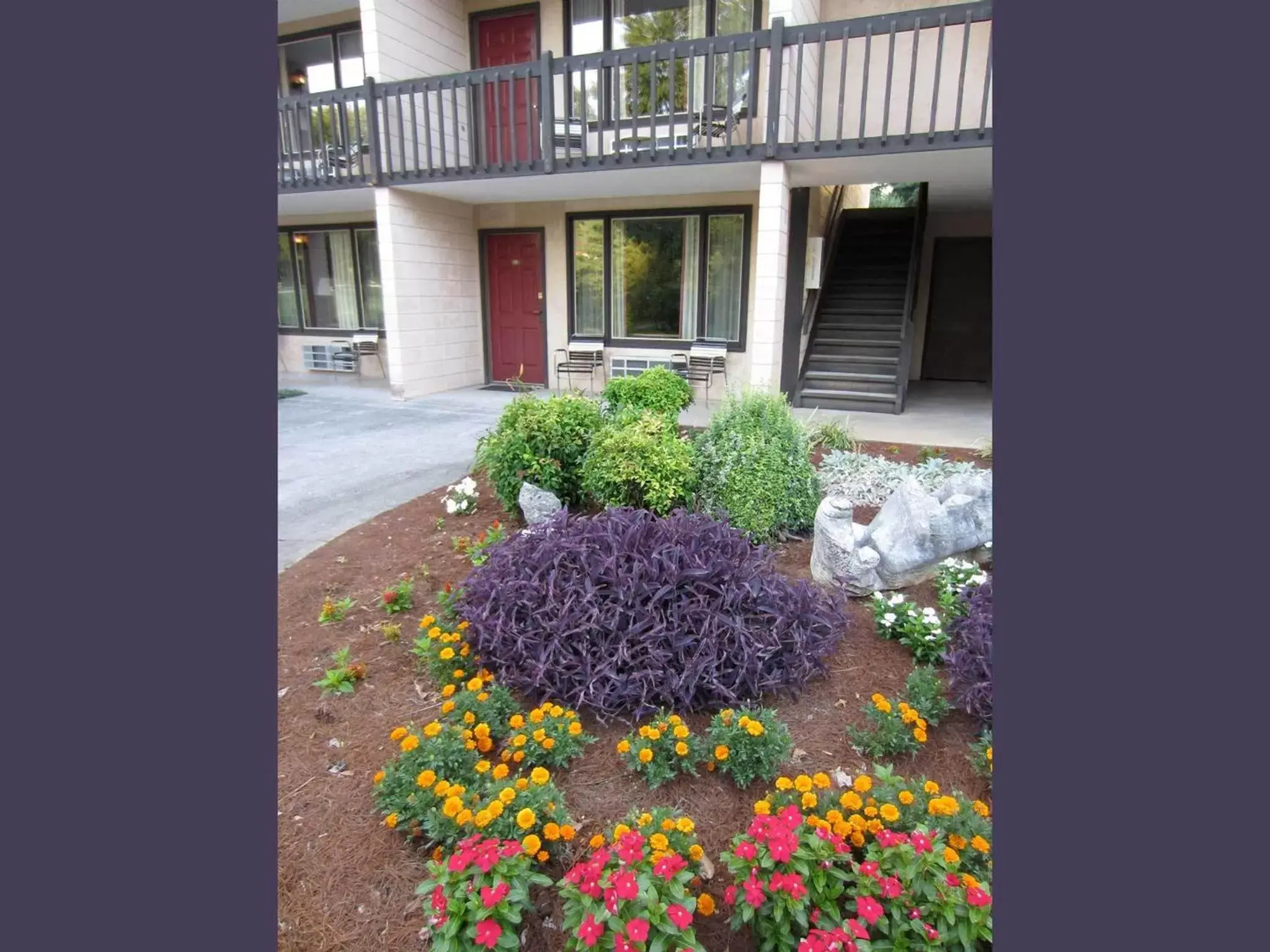 Property building in Highland Manor Inn Property building in Highland Manor Inn