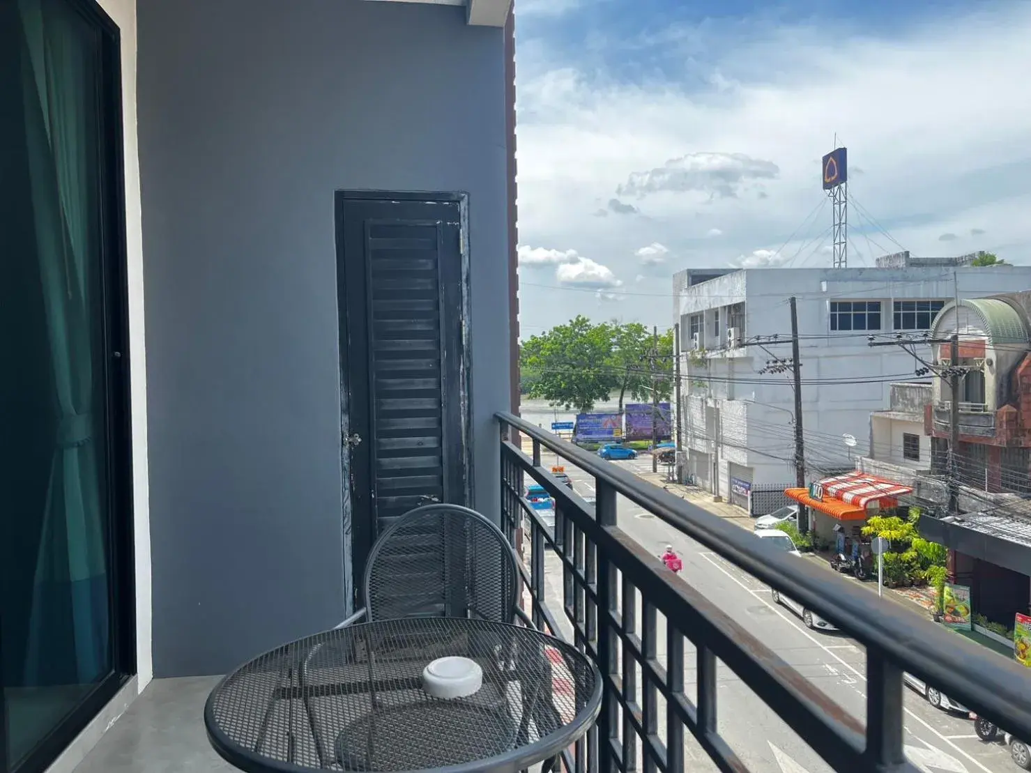 Patio, Balcony/Terrace in Srisawara Casa Hotel