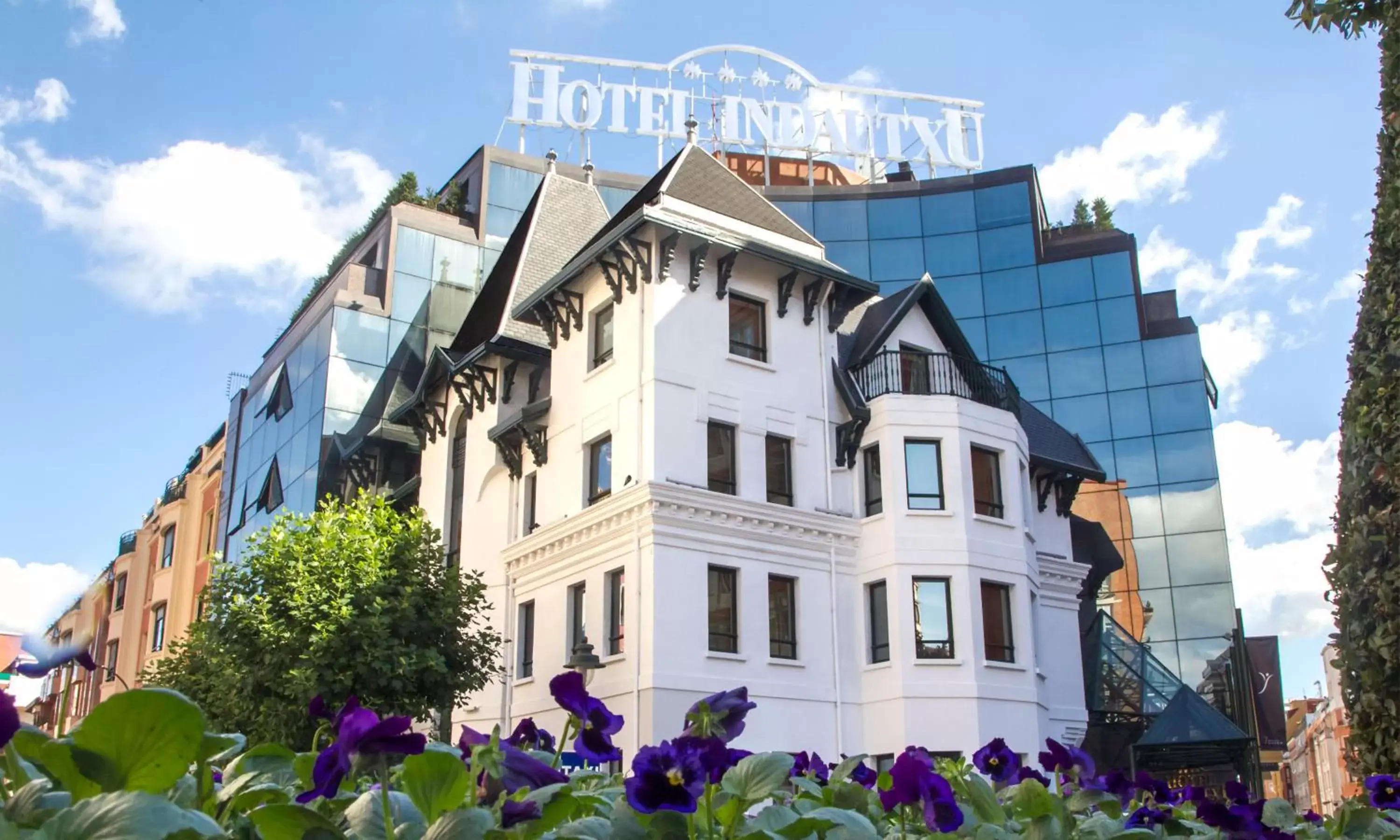 Facade/entrance in Hotel Silken Indautxu Facade/entrance in Hotel Silken Indautxu