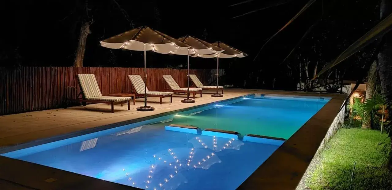 Swimming Pool in Mi Kasa Tu Kasa Bacalar by Nah Hotels