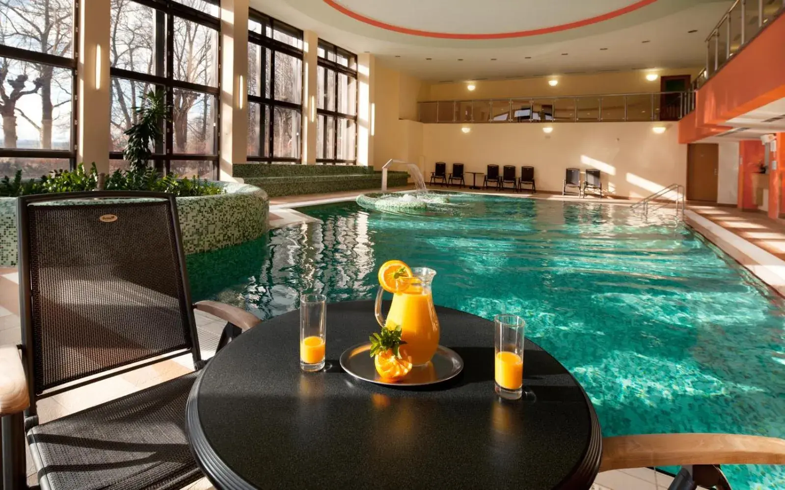 Bathroom, Swimming Pool in Hotel Excelsior