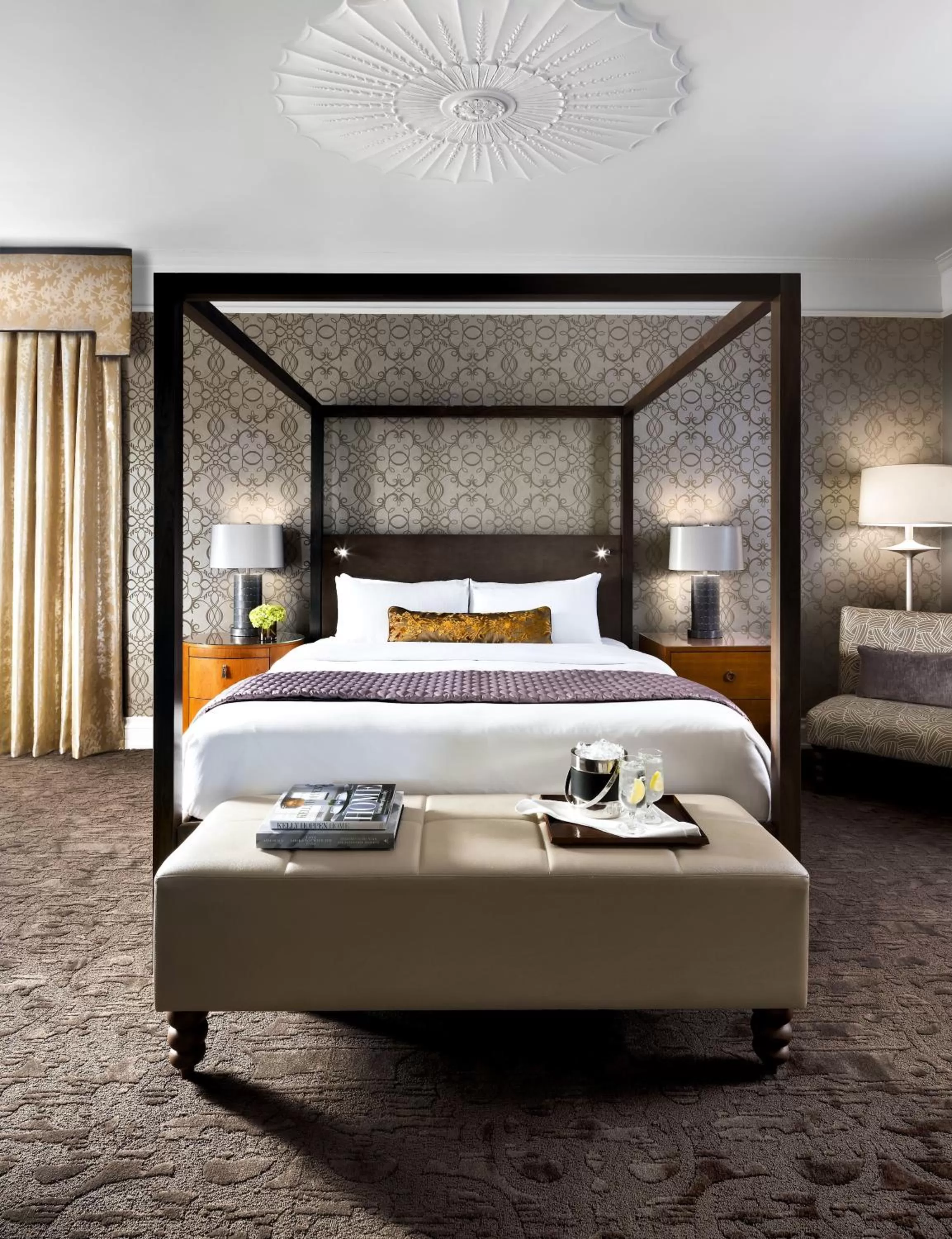 Bed in Fairmont Palliser