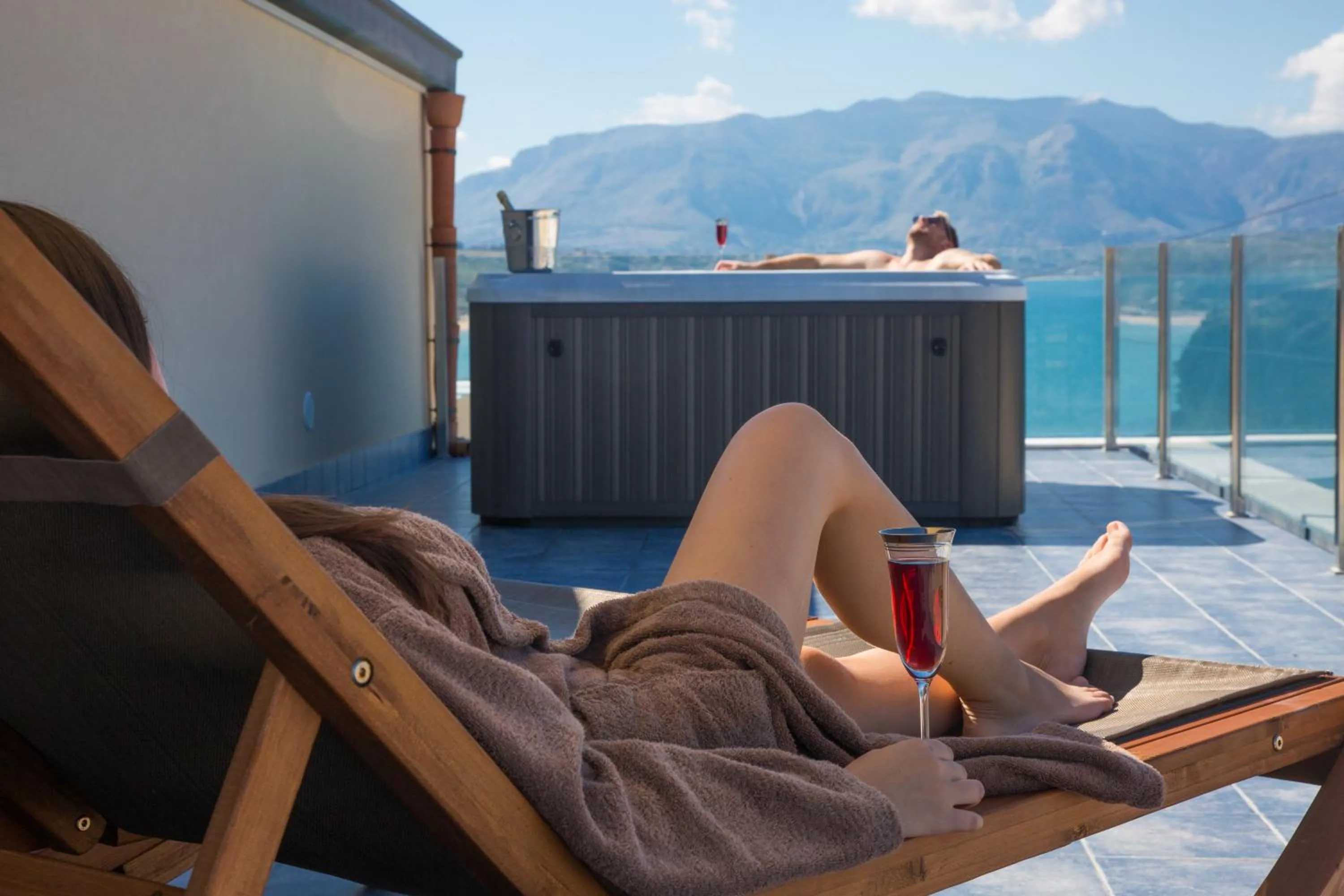 Hot Tub in Marina Holiday & Spa