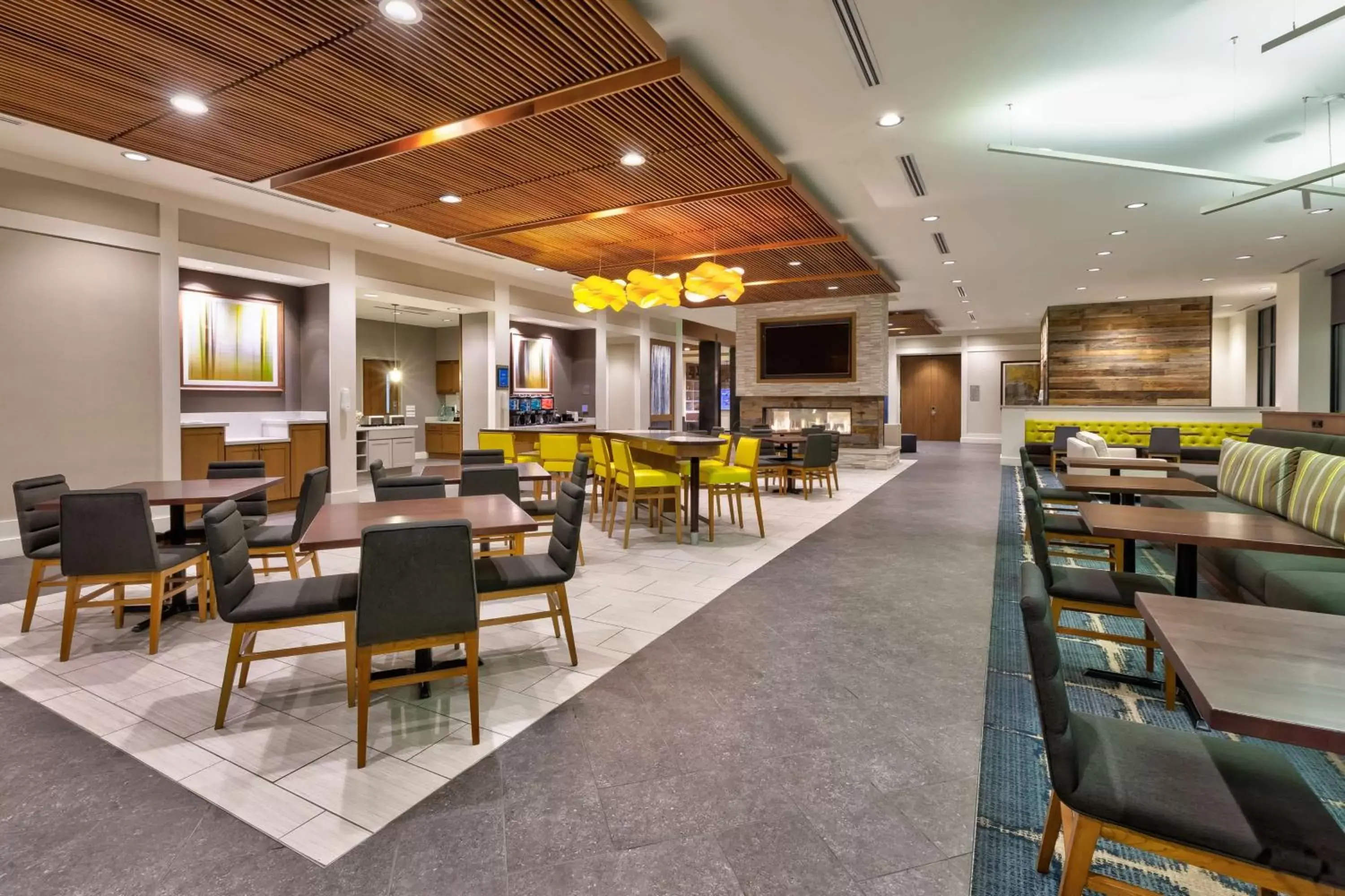 Lobby or reception, Restaurant/Places to Eat in Homewood Suites by Hilton Pittsburgh Downtown