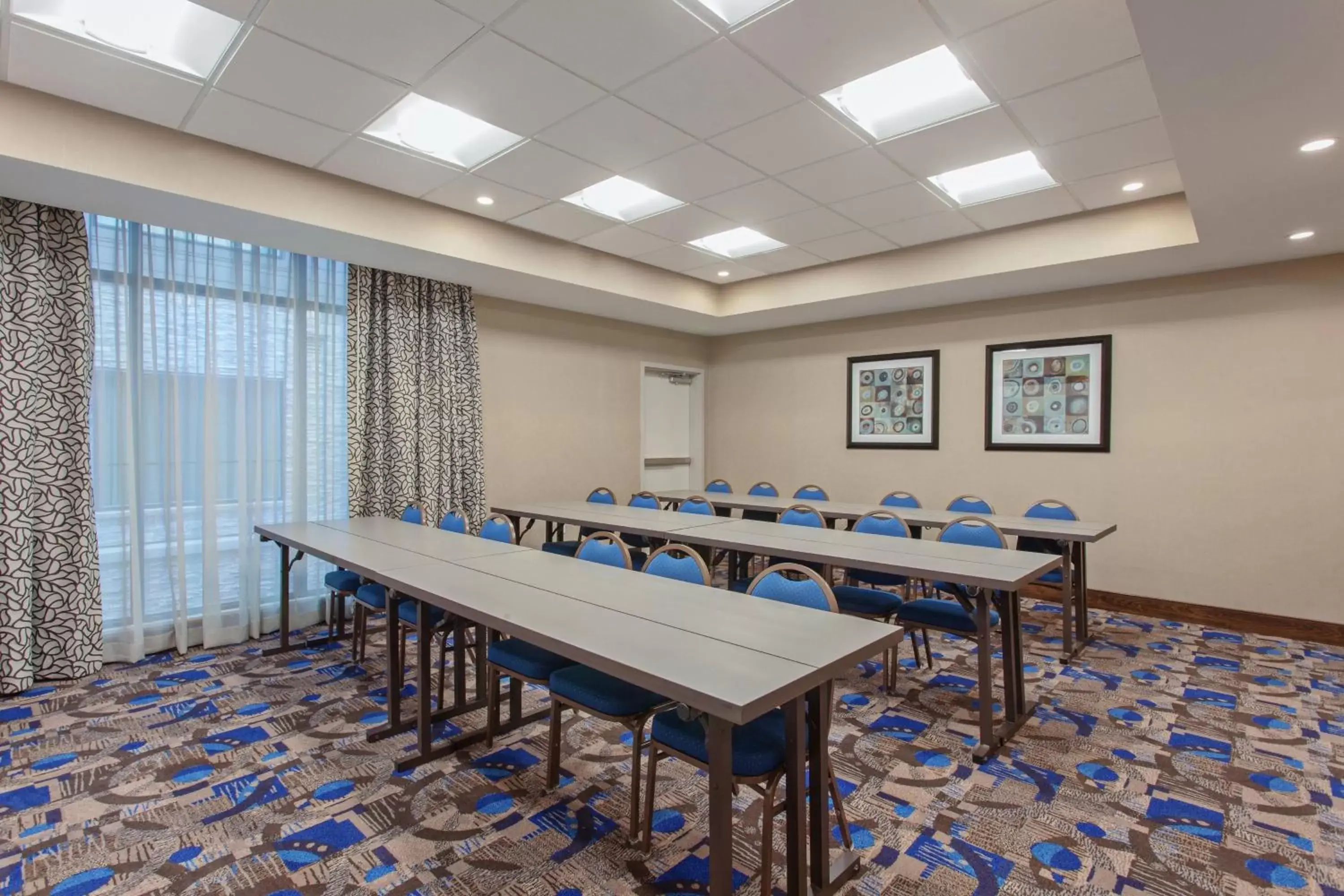 Meeting/conference room in Residence Inn by Marriott Seattle Sea-Tac Airport