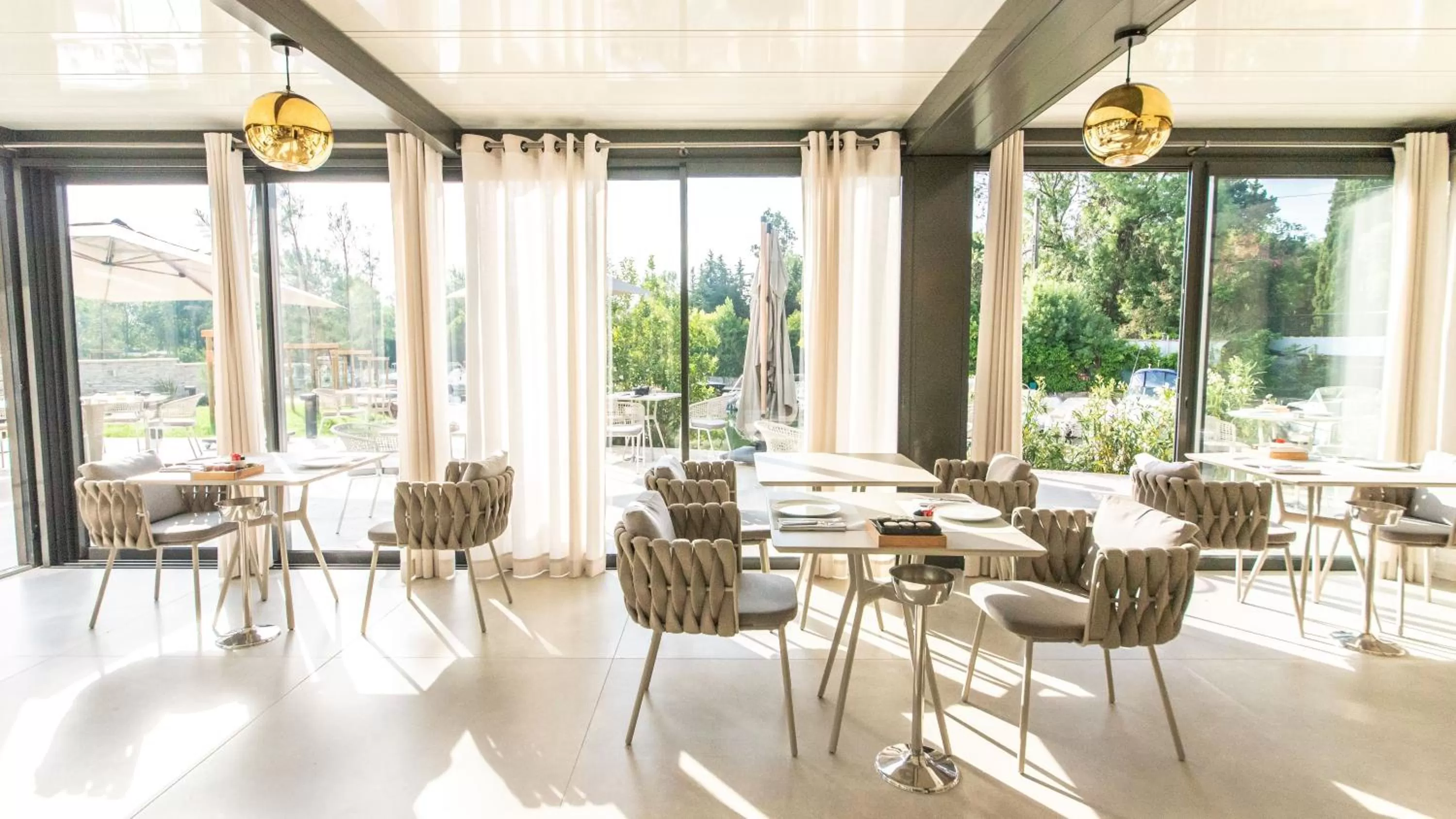 Restaurant/places to eat in Ilot du Golf BW Premier Collection