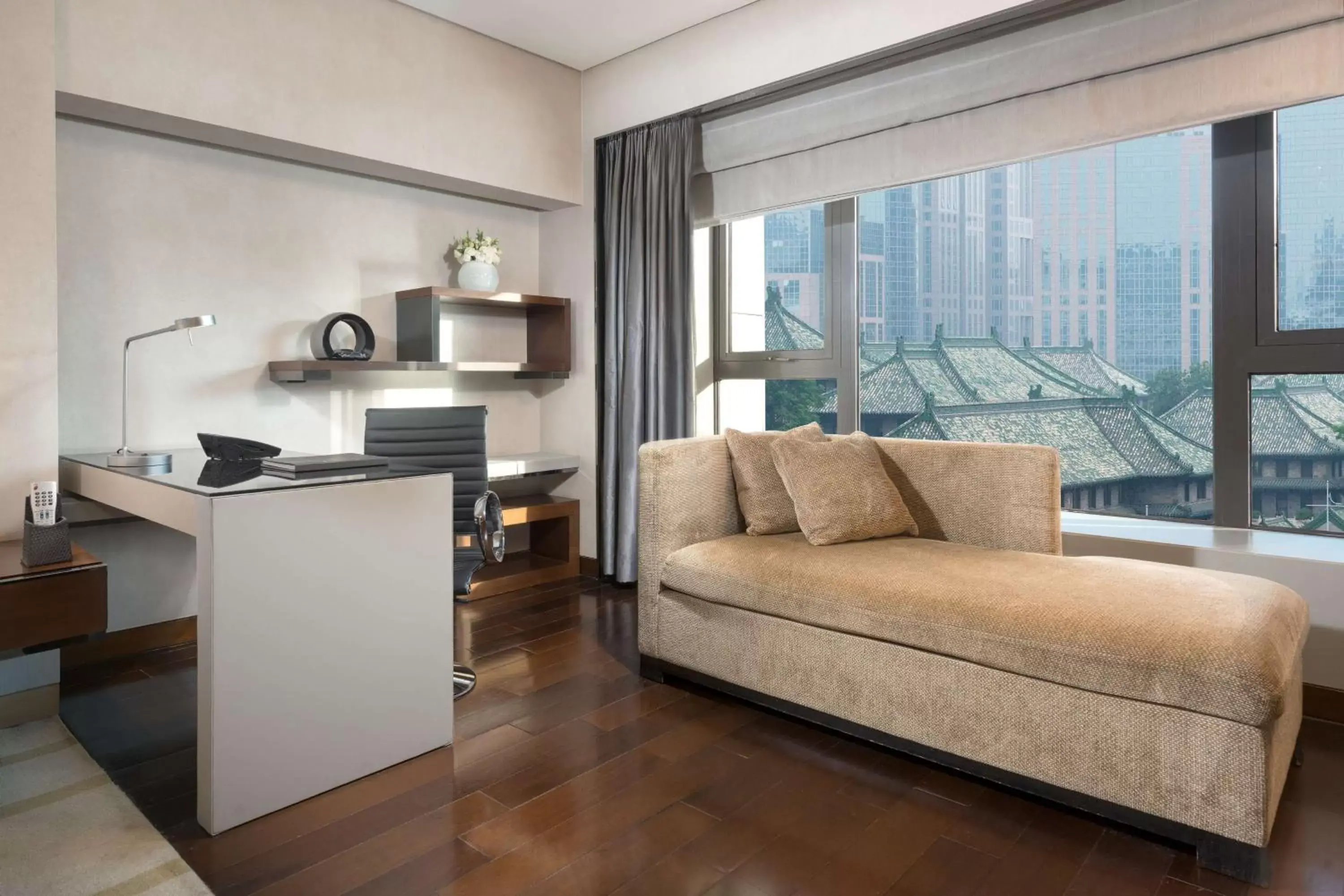 Bedroom, Seating Area in Hilton Beijing Wangfujing