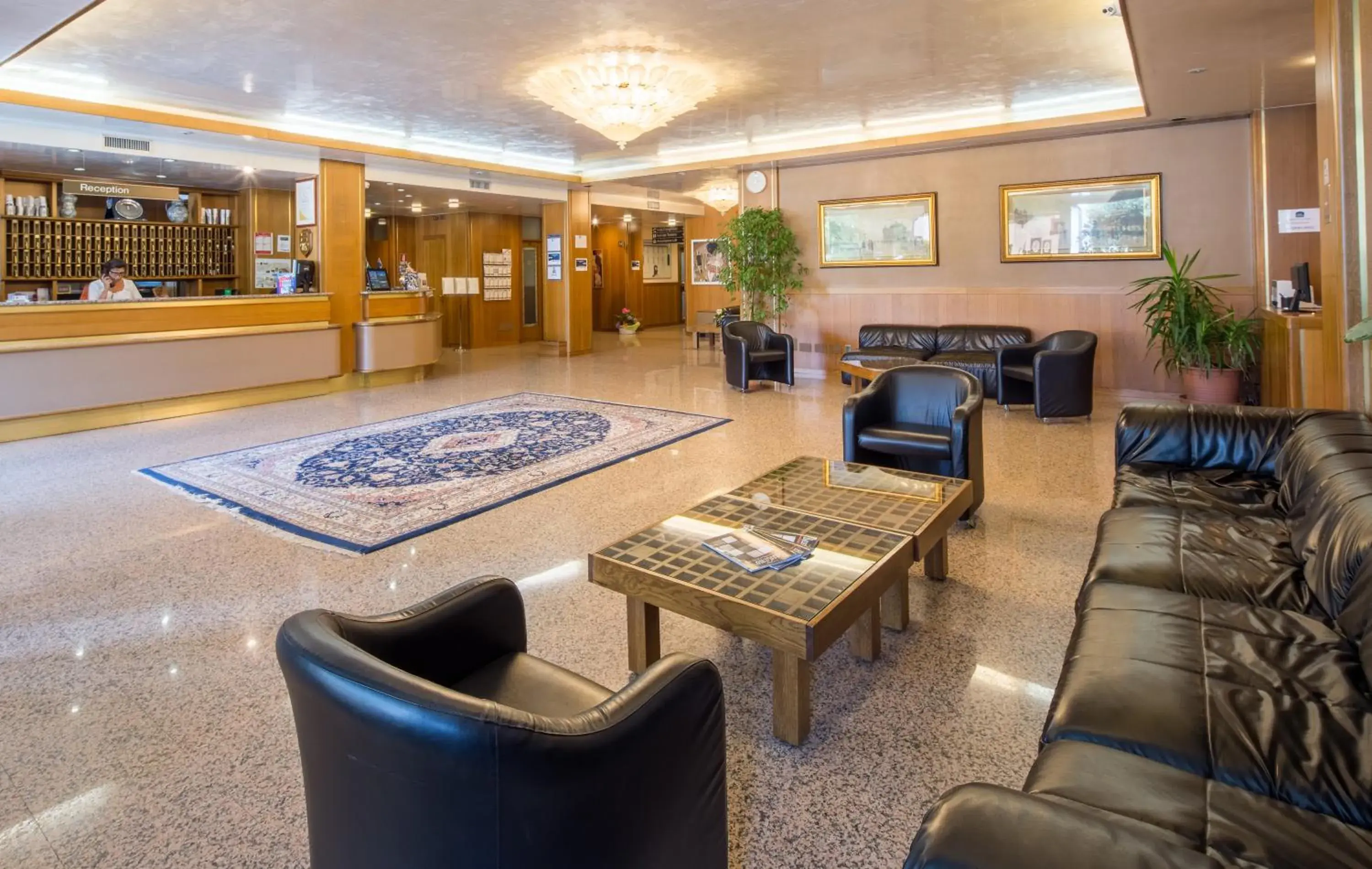 Communal lounge/ TV room, Lobby/Reception in Bonotto Hotel Palladio