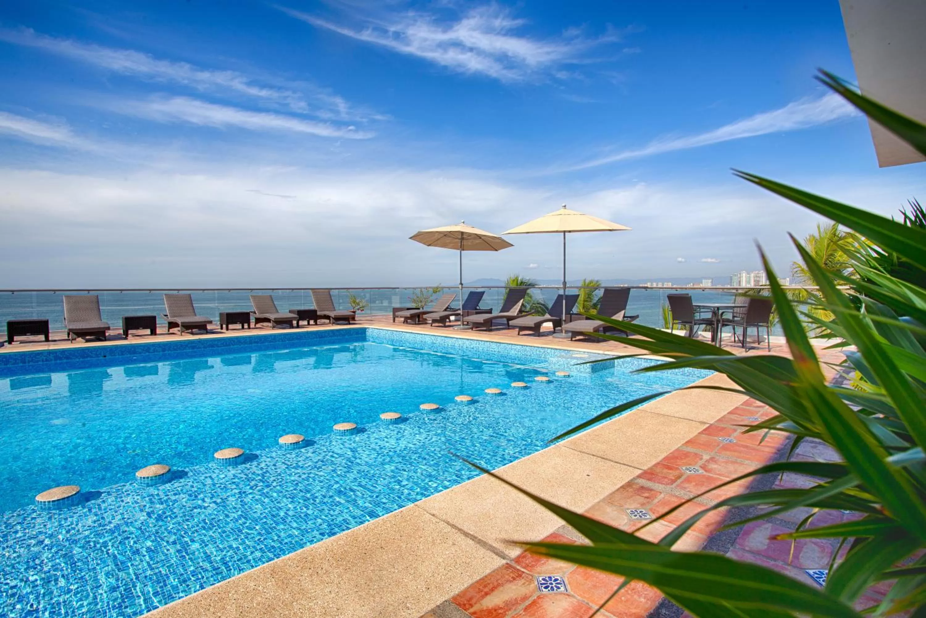 The Paramar Beachfront Boutique Hotel With Breakfast Included - Downtown Malecon