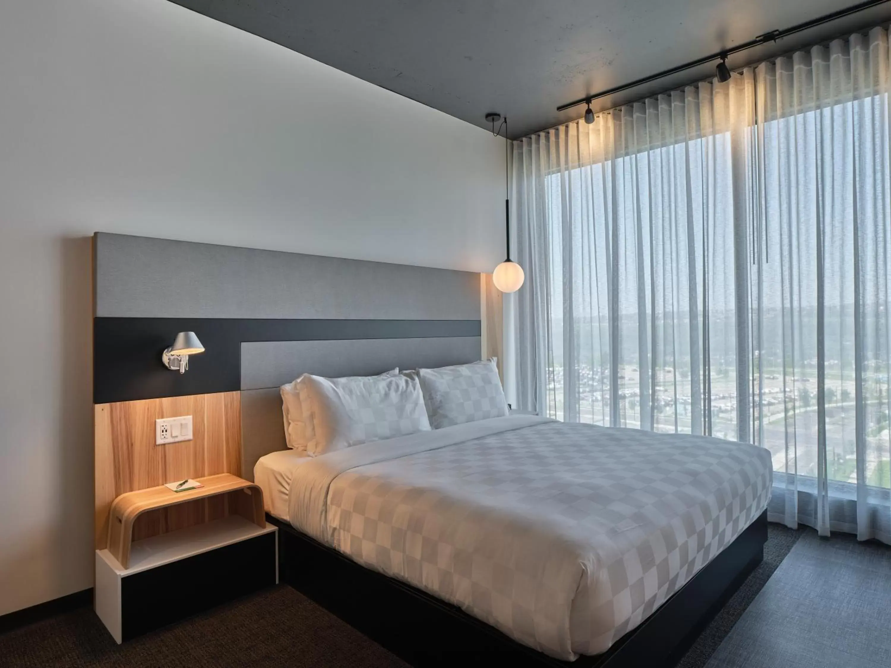 Bedroom, Bed in Alt Hotel Calgary University District