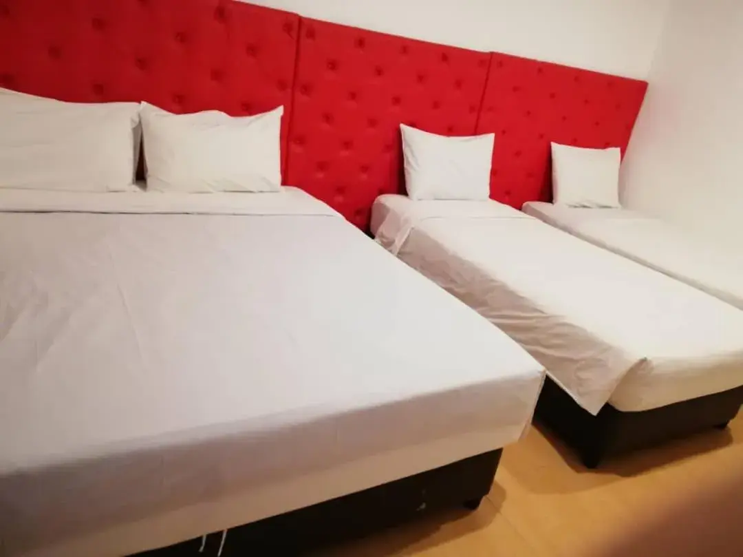 Bed in Suntec Hotel