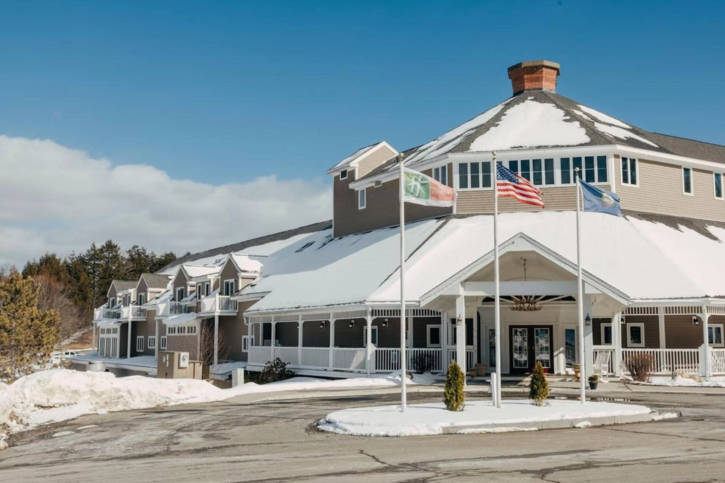 Property building in Holiday Inn Club Vacations Mount Ascutney Resort