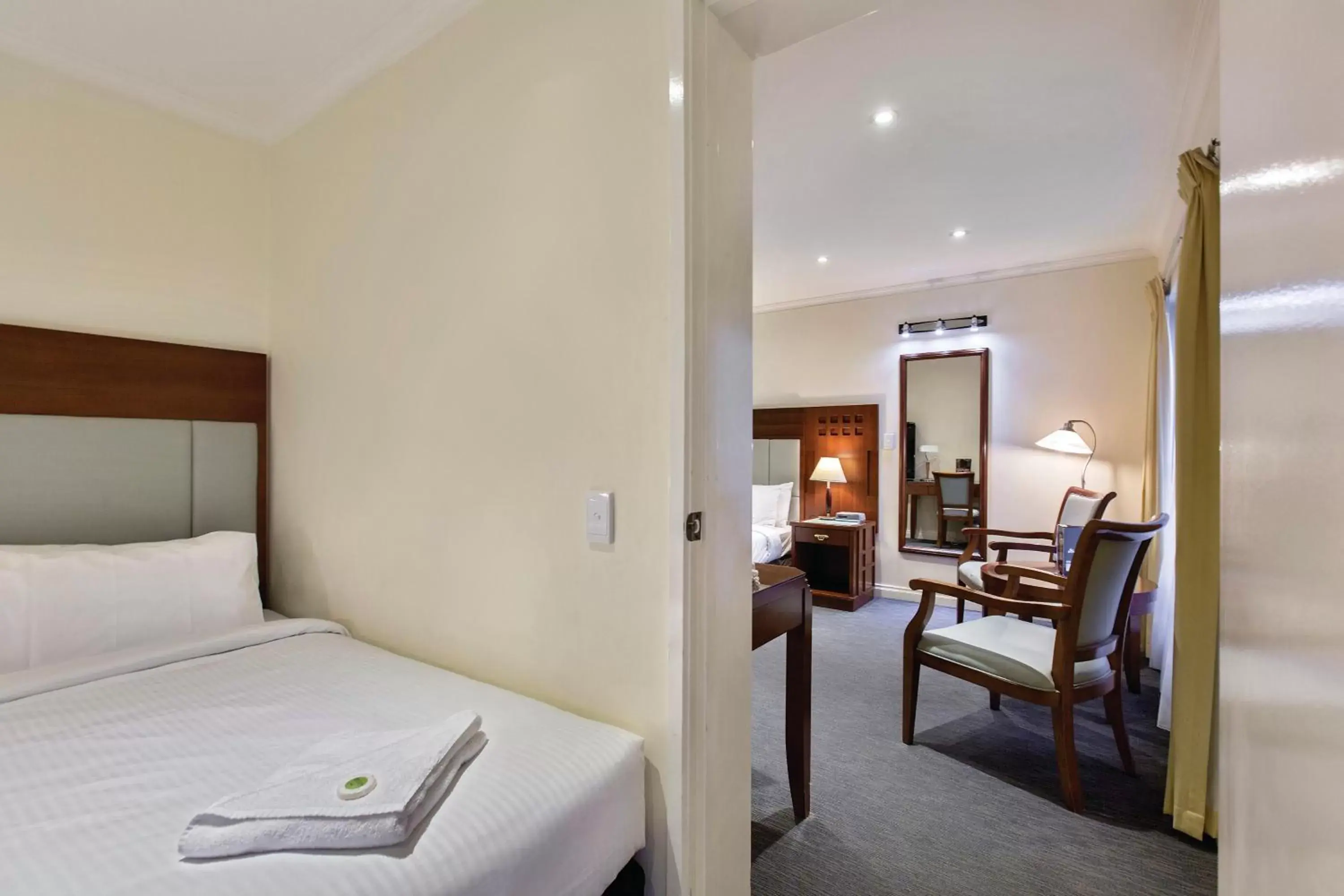 Bed in Best Western Plus Buckingham International