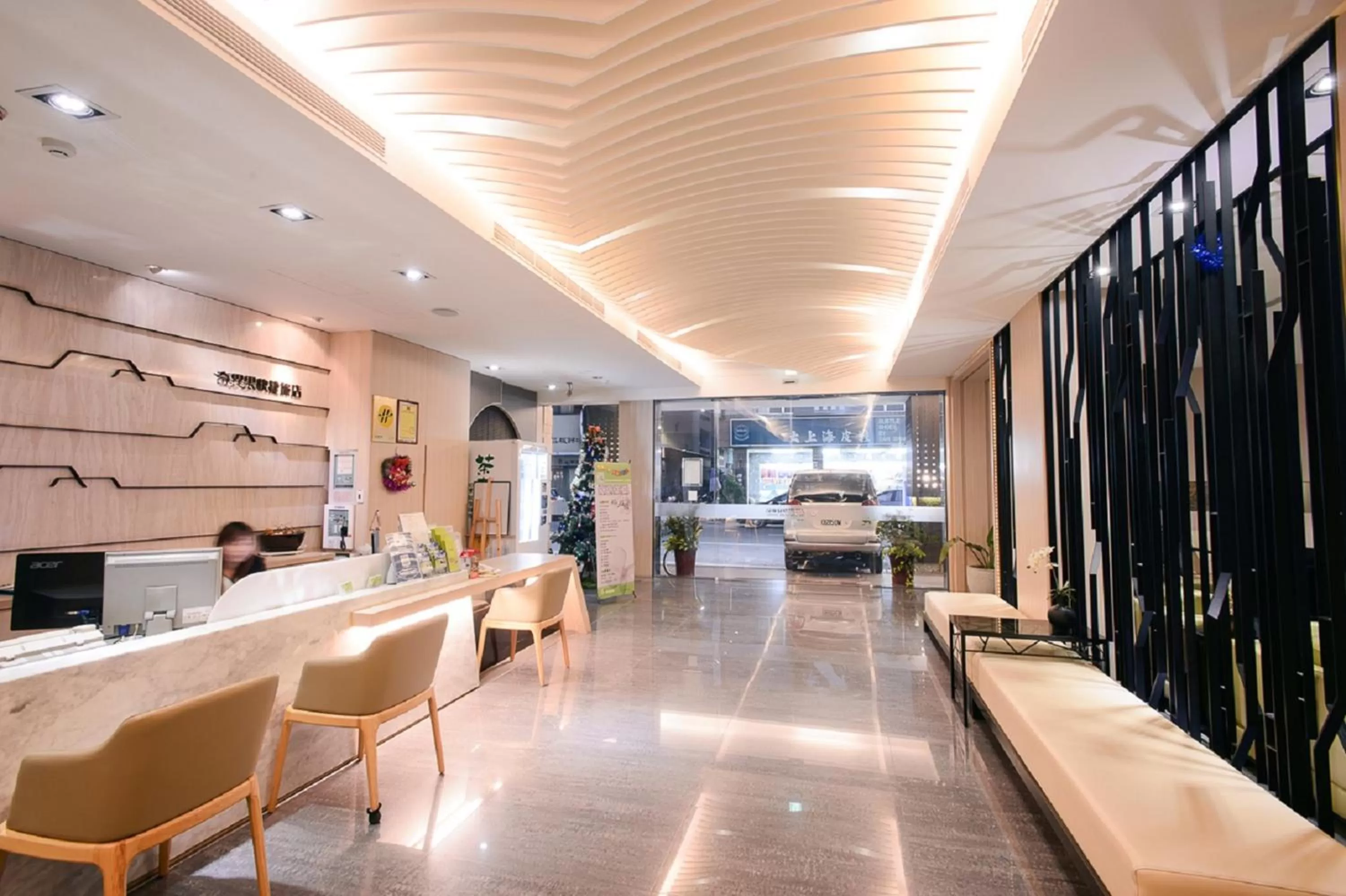 Lobby or reception in Kiwi Express Hotel - Kaohsiung Station