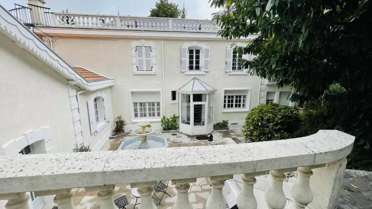 Property Building in Logis Vélès