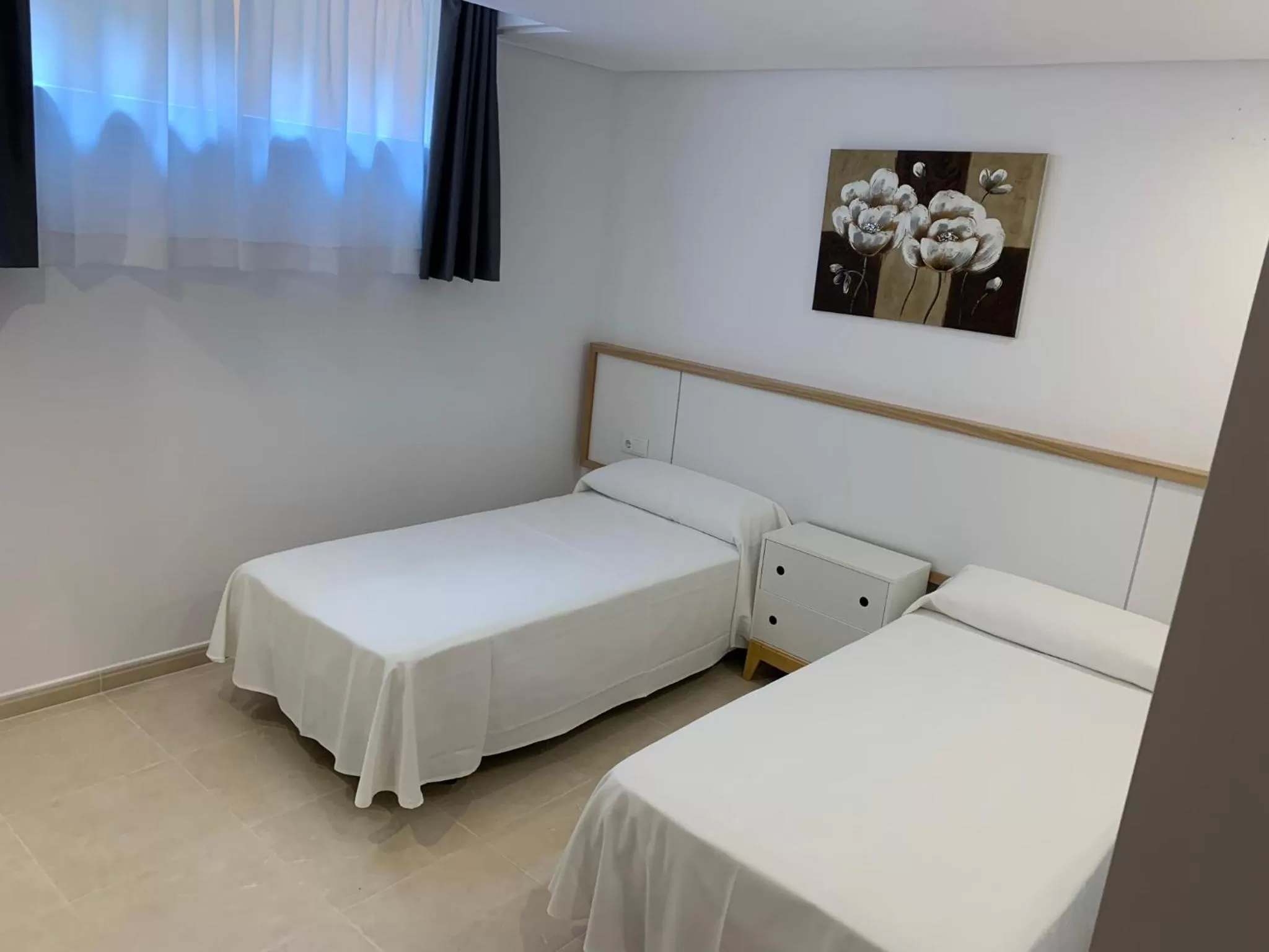 Bedroom, Bed in Apartamentos Flamingo Hills