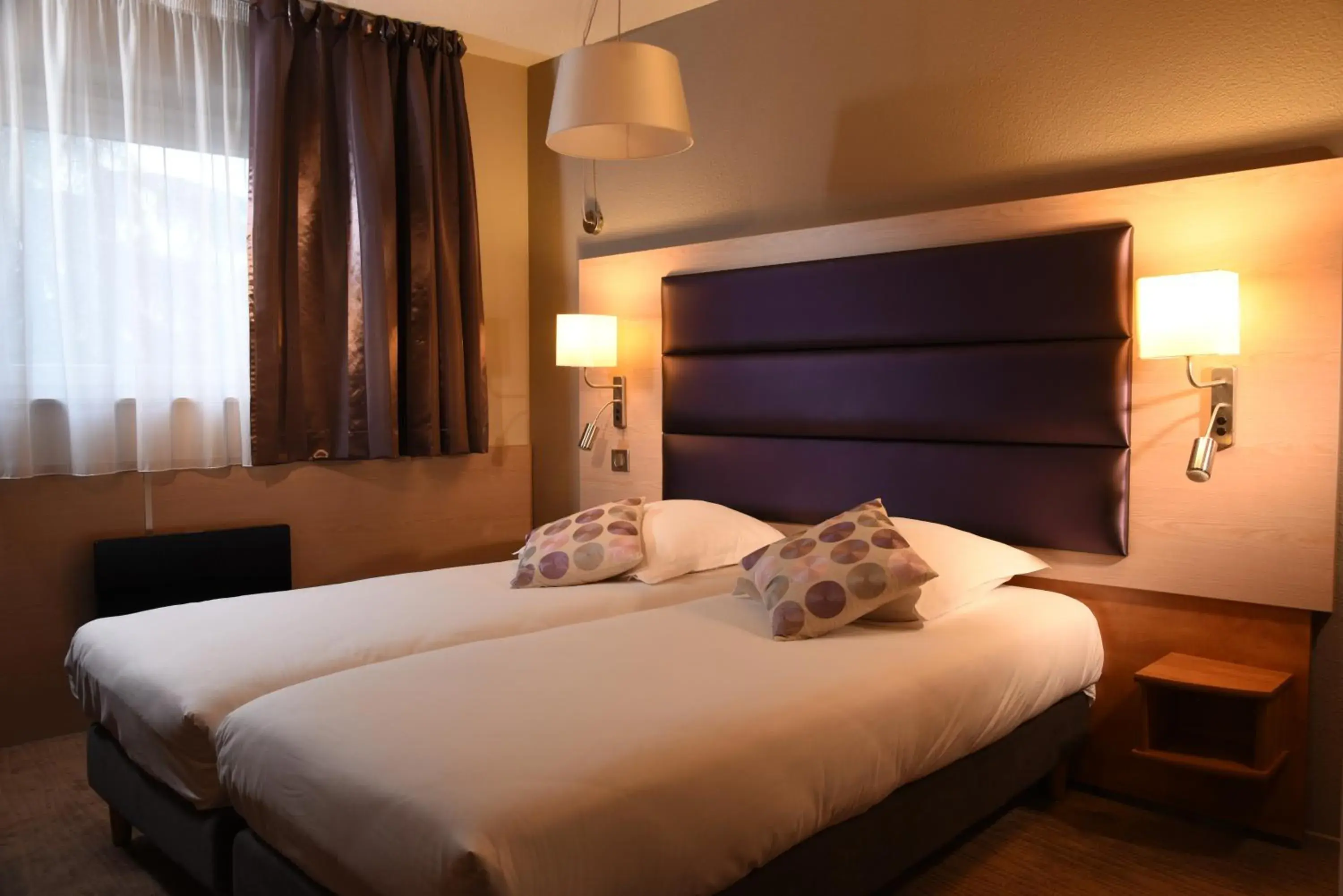 Bed in The Originals City, Au Relais Saint-Eloi, Tours (Inter-Hotel)