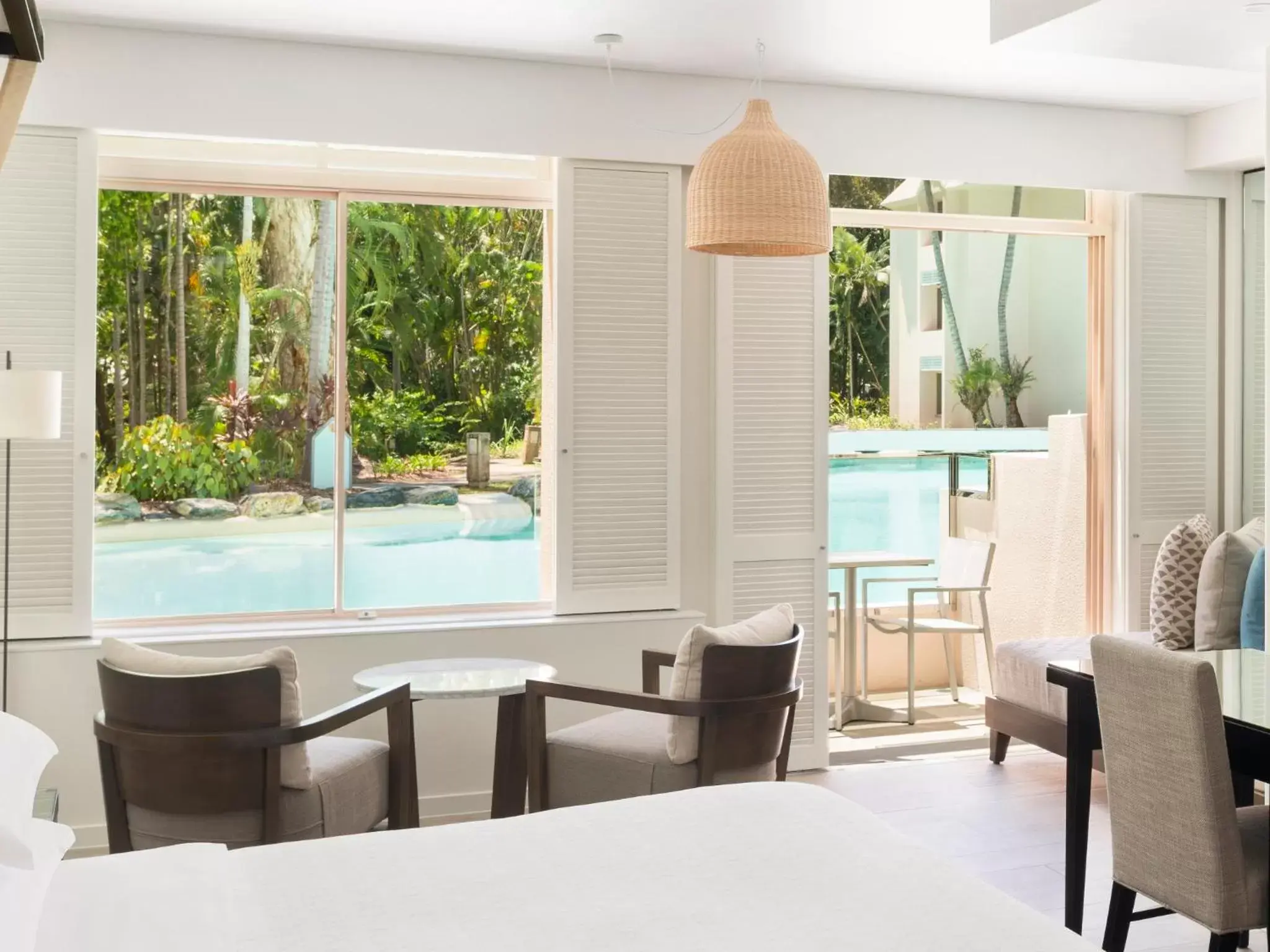 Deluxe Guest room, 1 King, Ground floor, Large Lagoon access in Sheraton Grand Mirage Resort, Port Douglas Deluxe Guest room, 1 King, Ground floor, Large Lagoon access in Sheraton Grand Mirage Resort, Port Douglas