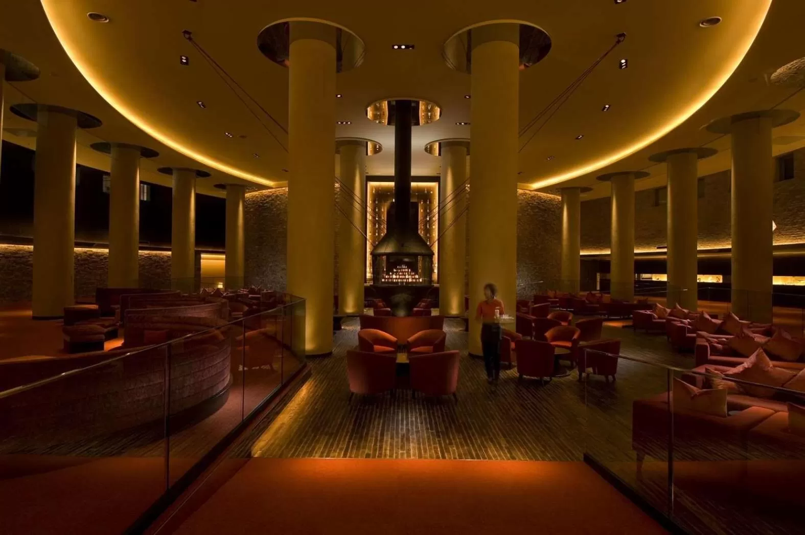 Lounge or bar in Hilton Niseko Village