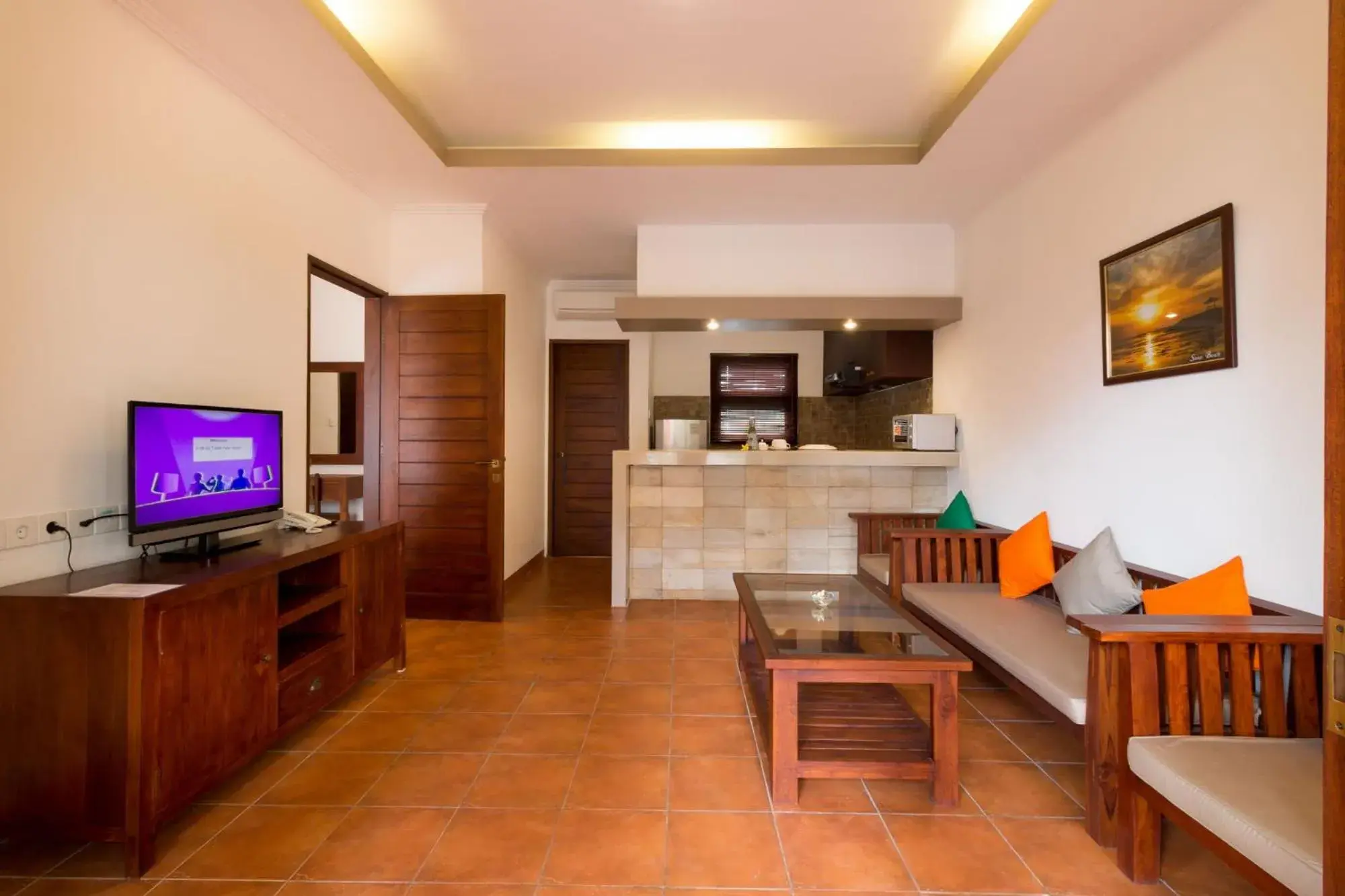 TV/Entertainment Center in Vidi Boutique Hotel