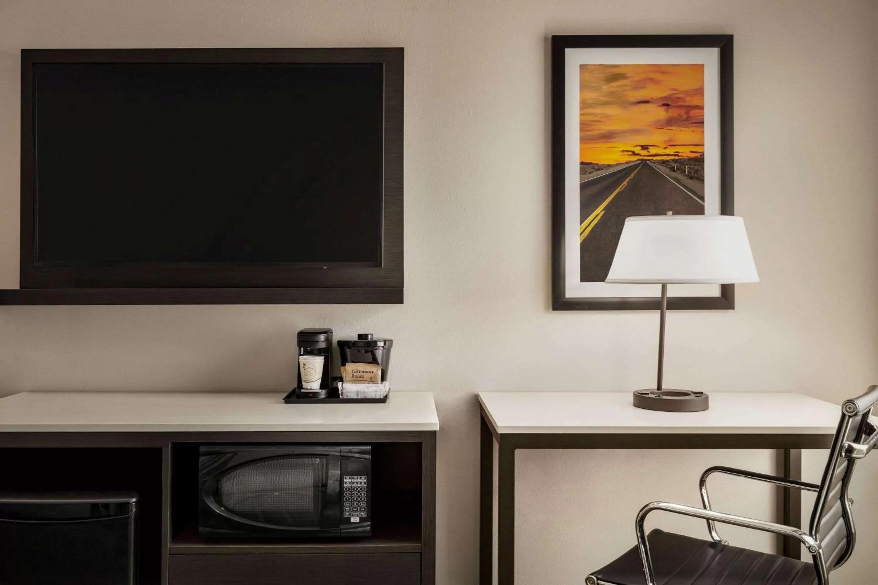 Photo of the whole room in La Quinta Inn & Suites by Wyndham San Bernardino