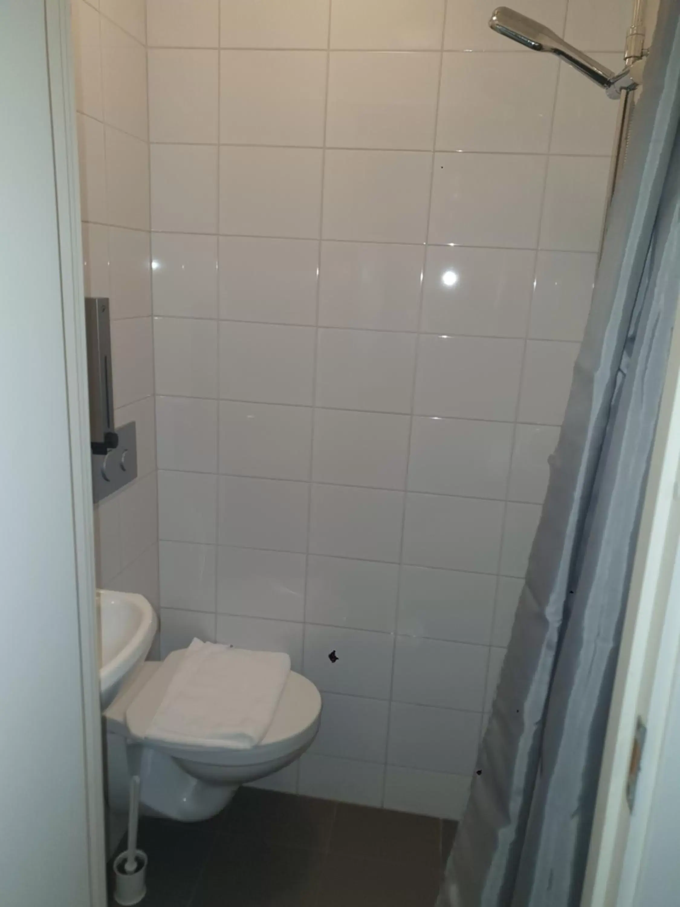 Bathroom in Birka Hotel