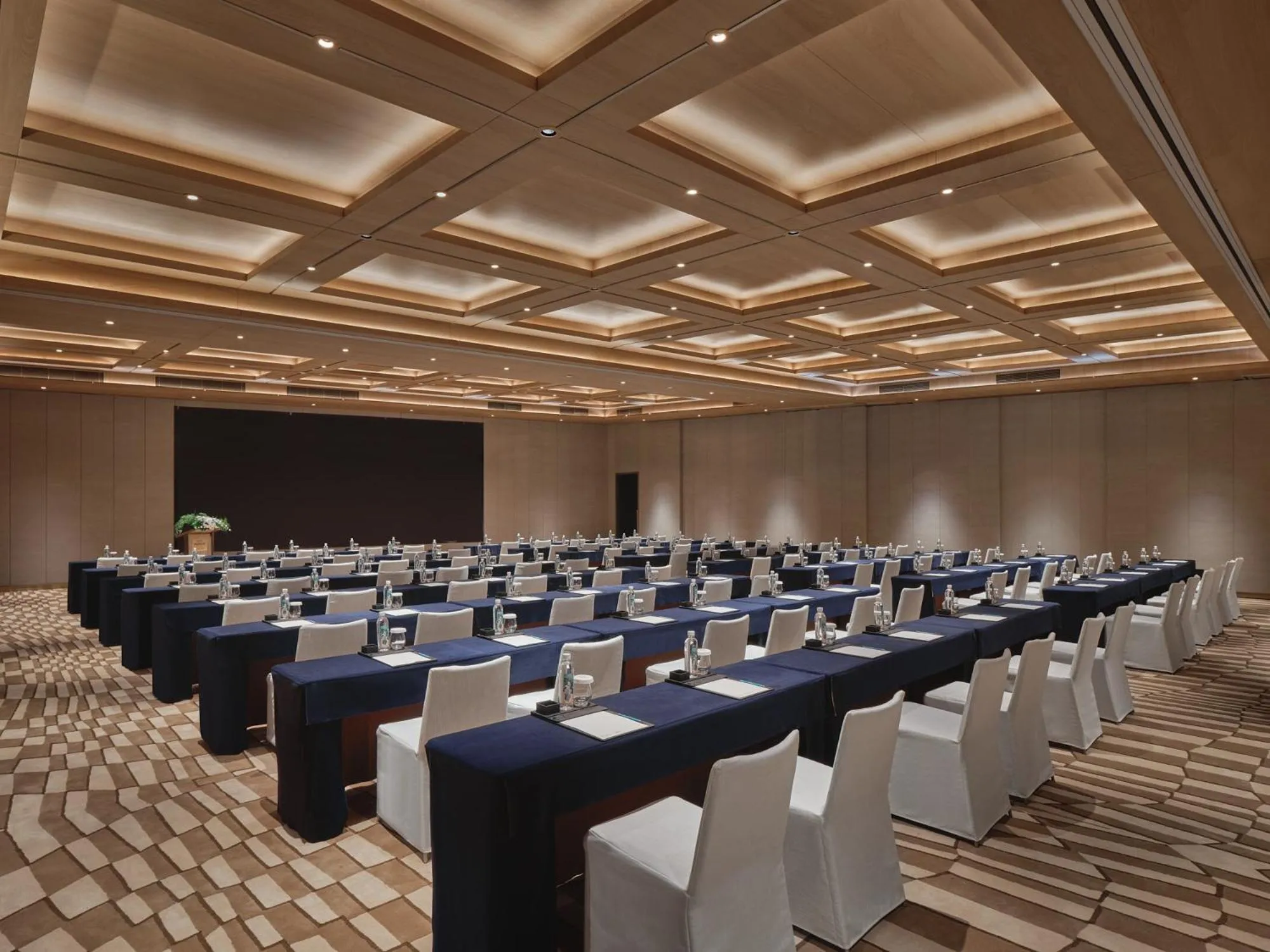 Banquet/Function facilities in Hotel Indigo Hangzhou Uptown